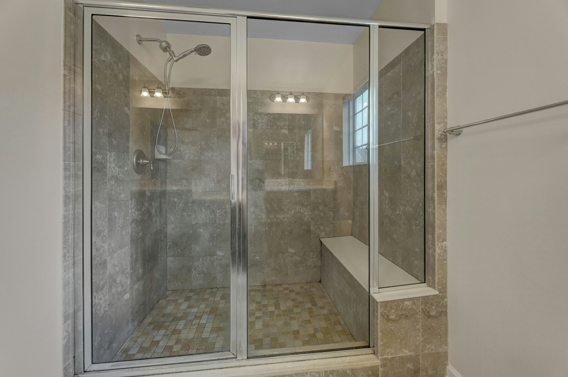 704 Cottonwood Unit# 704