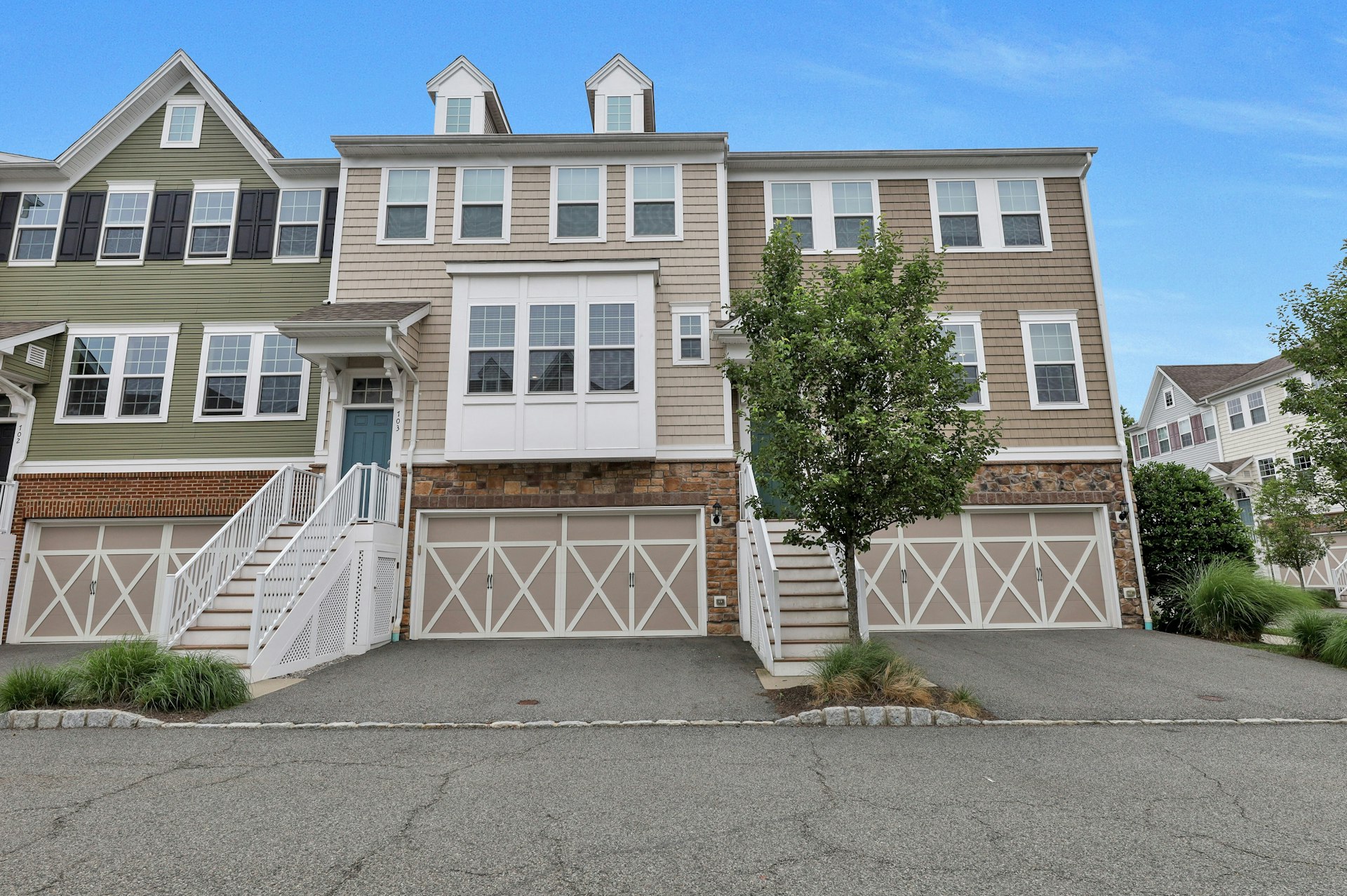 704 Cottonwood Unit# 704