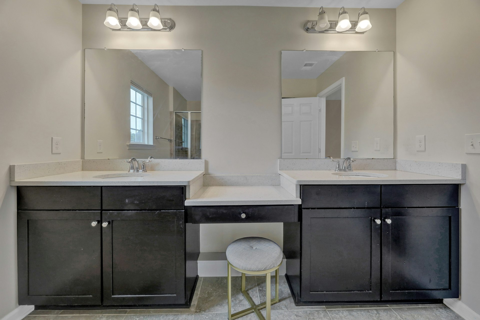 704 Cottonwood Unit# 704