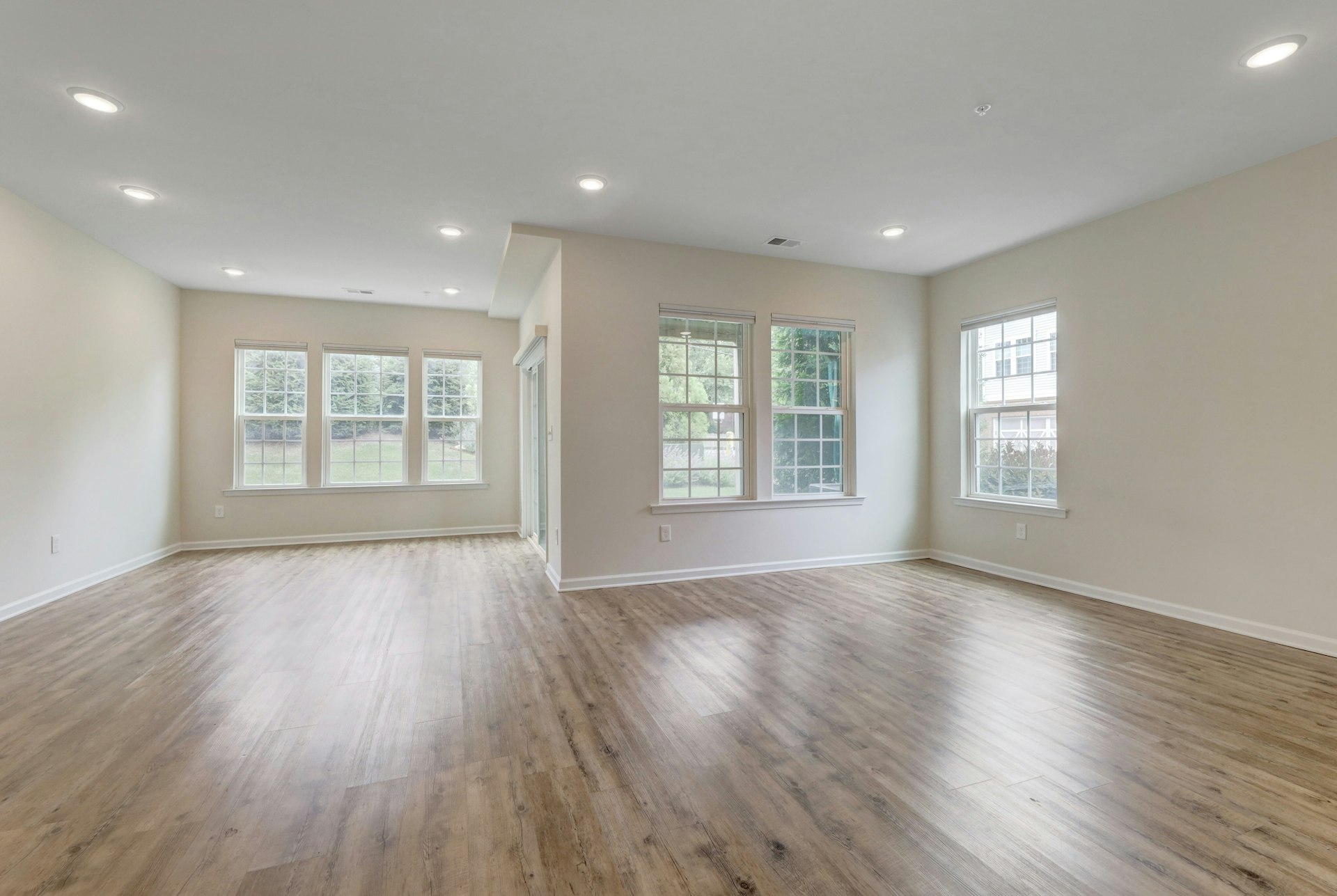 704 Cottonwood Unit# 704