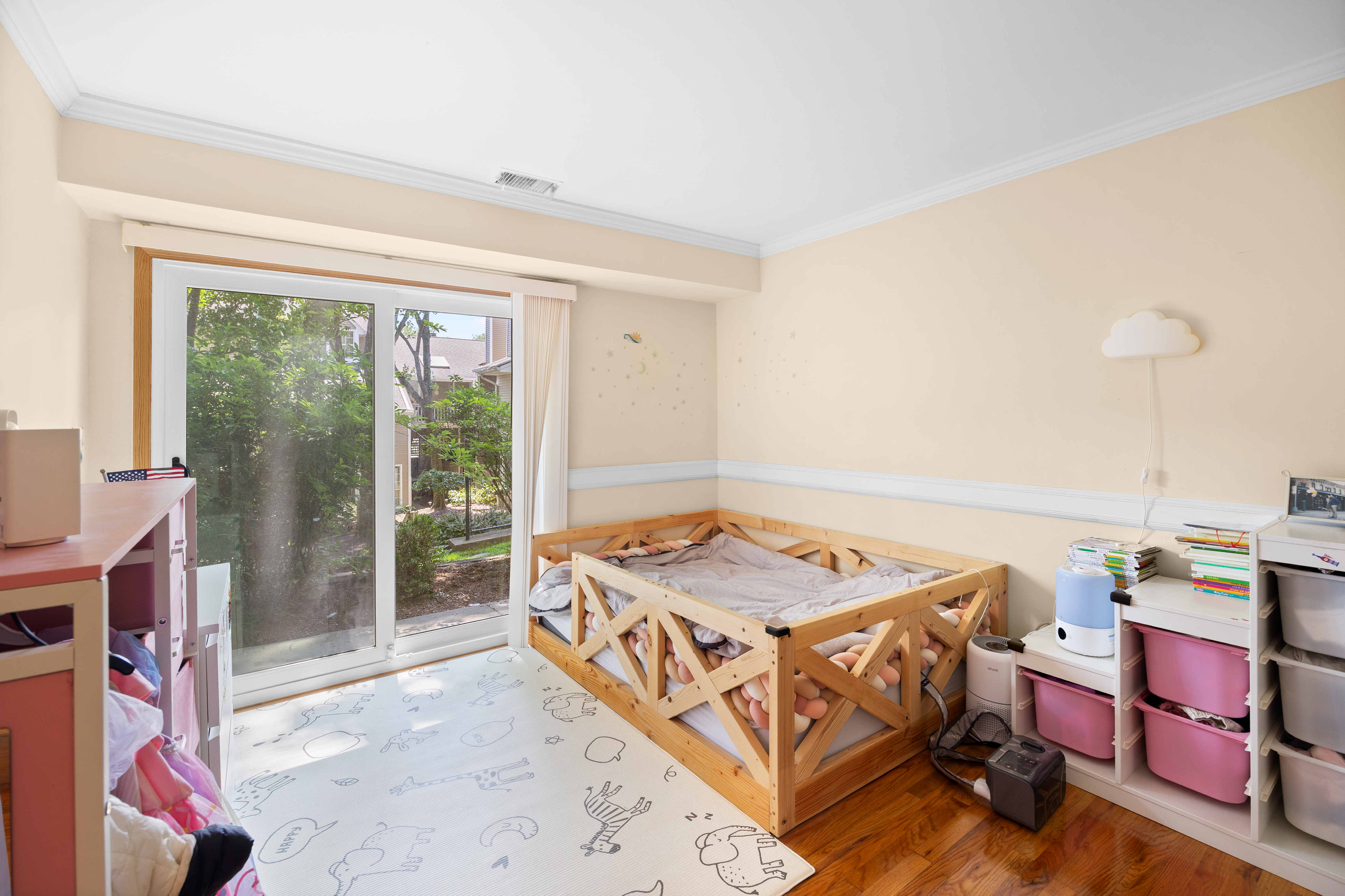 519 Windsor Drive Unit #204