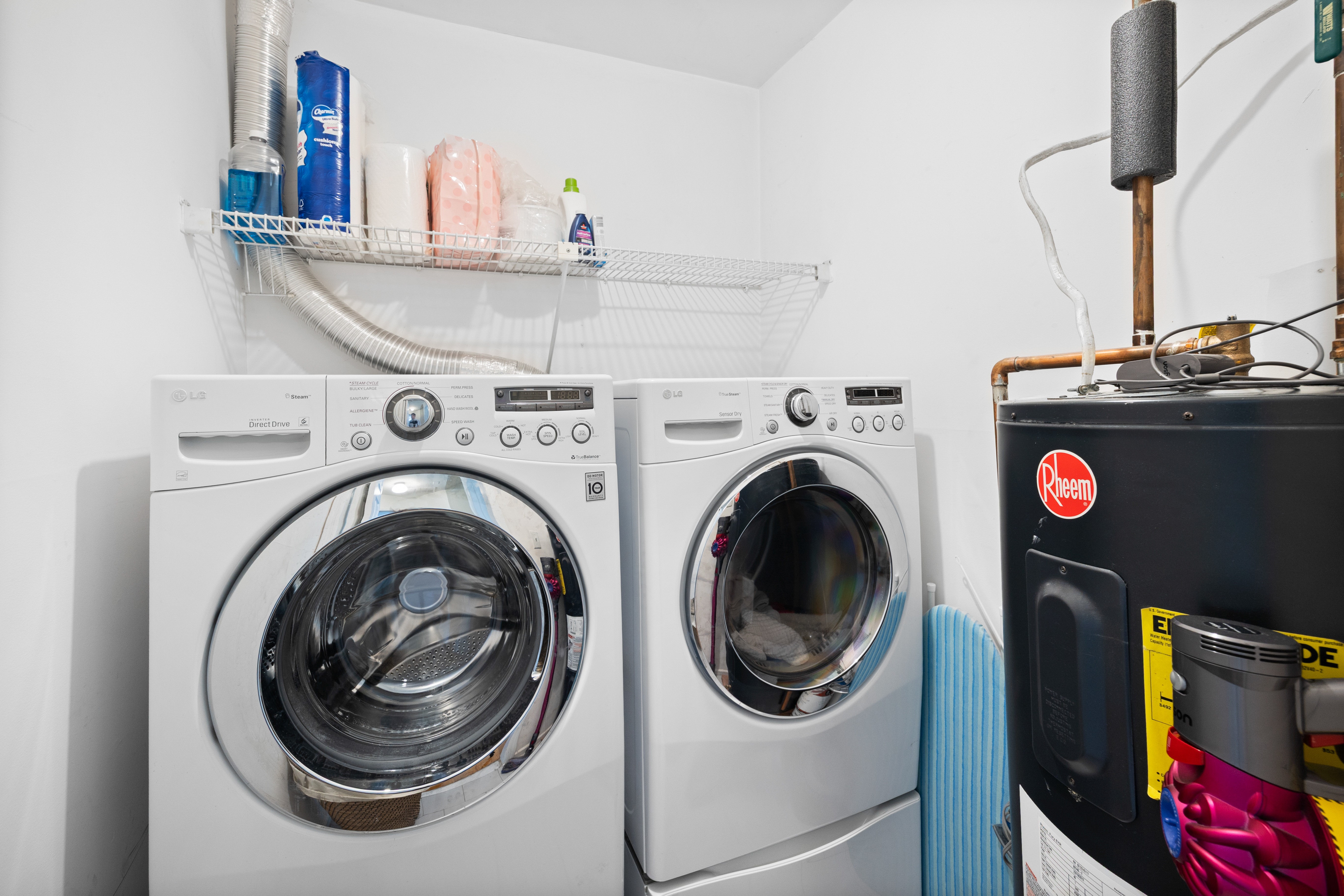 519 Windsor Drive Unit #204