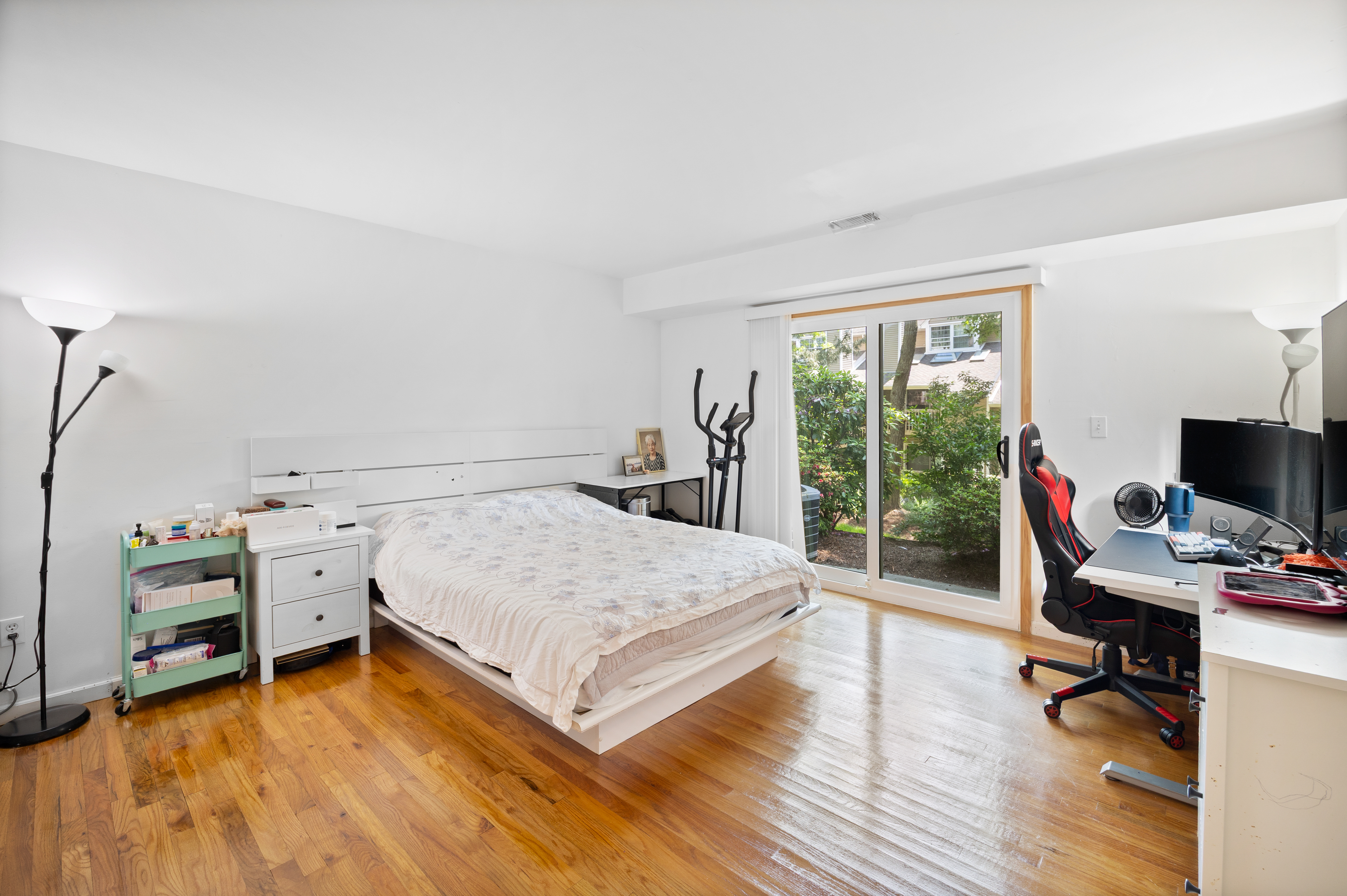 519 Windsor Drive Unit #204