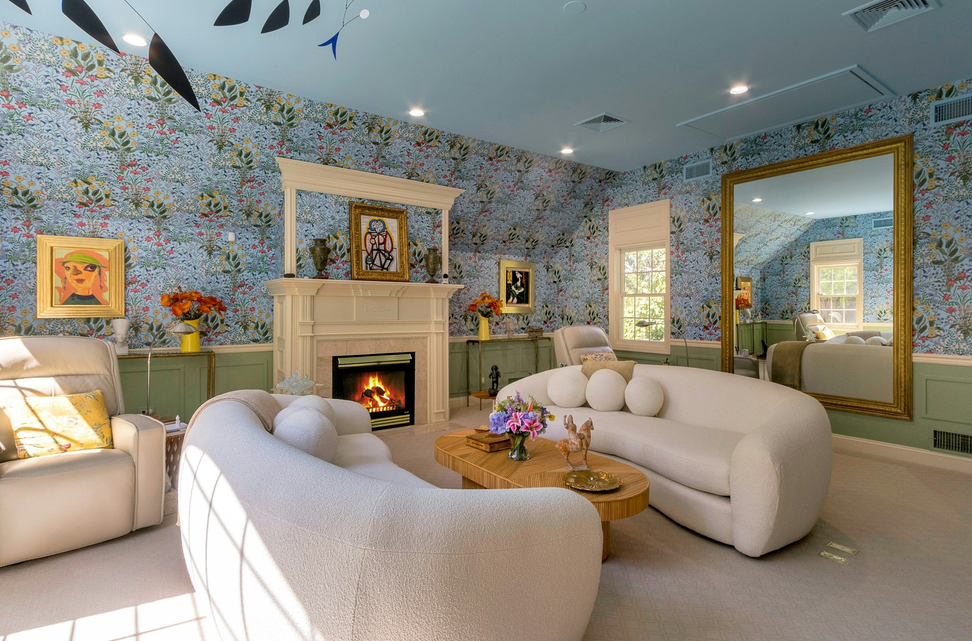 48 S Woodland Street