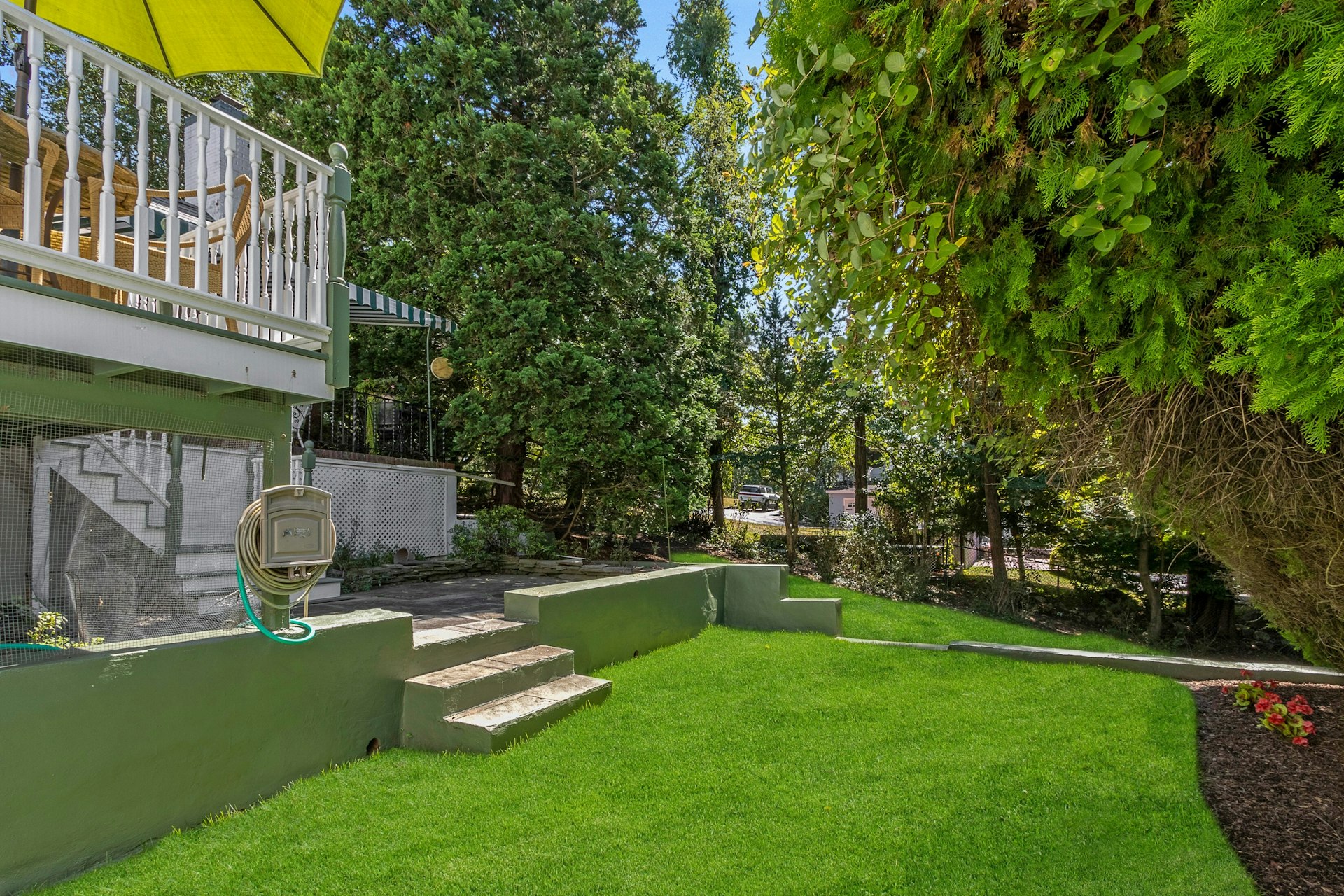 48 S Woodland Street