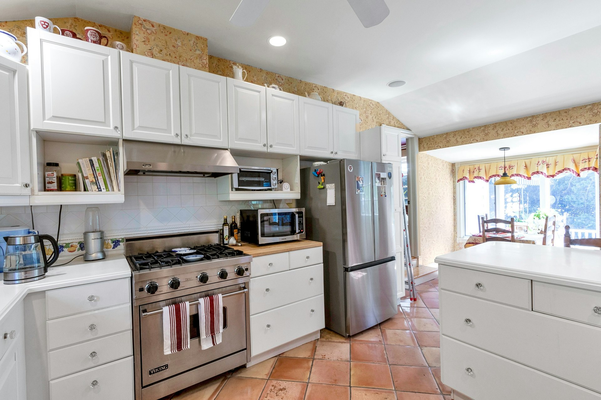 48 S Woodland Street