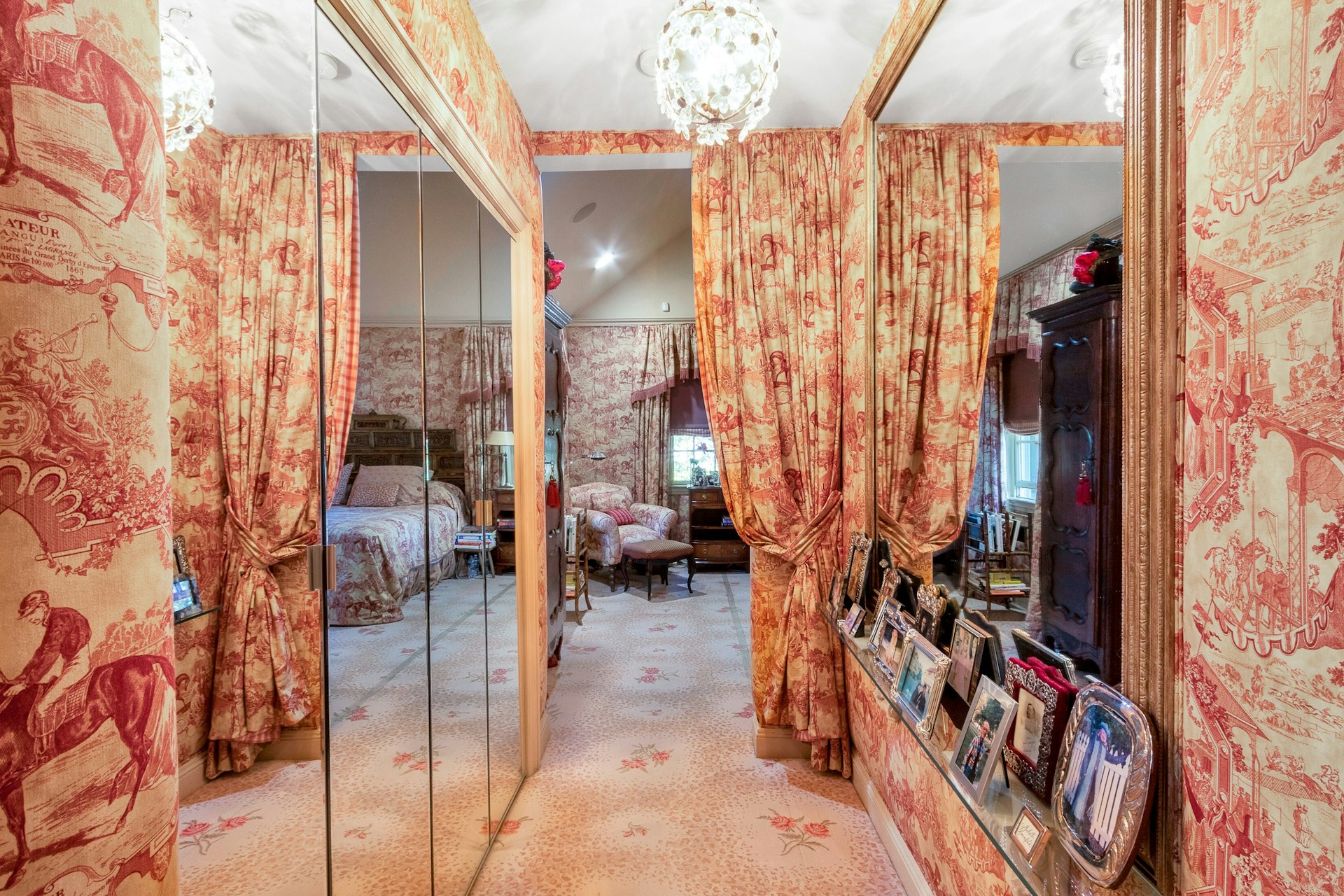 48 S Woodland Street