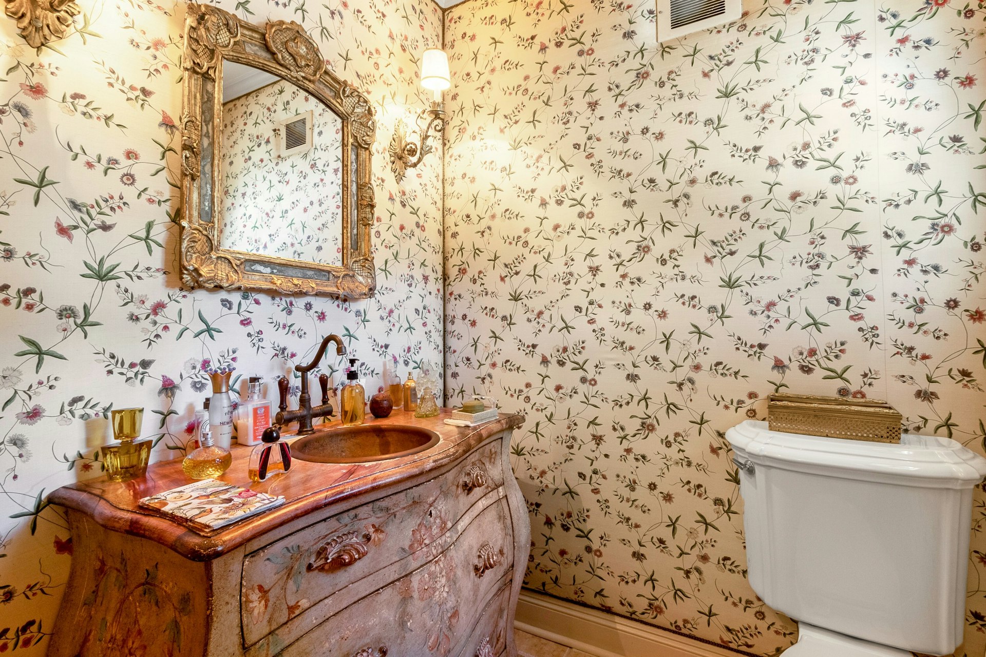 48 S Woodland Street