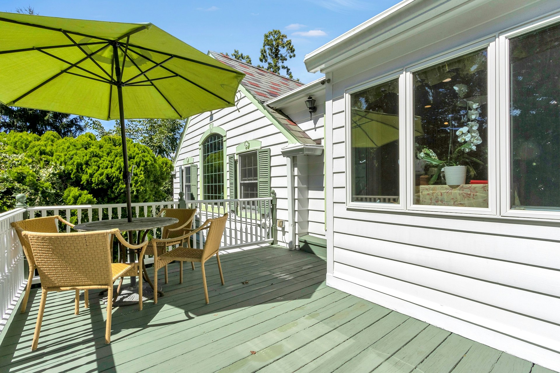 48 S Woodland Street