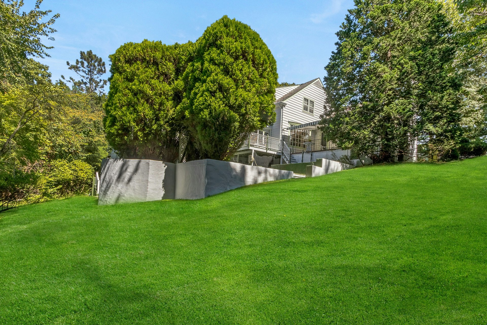 48 S Woodland Street