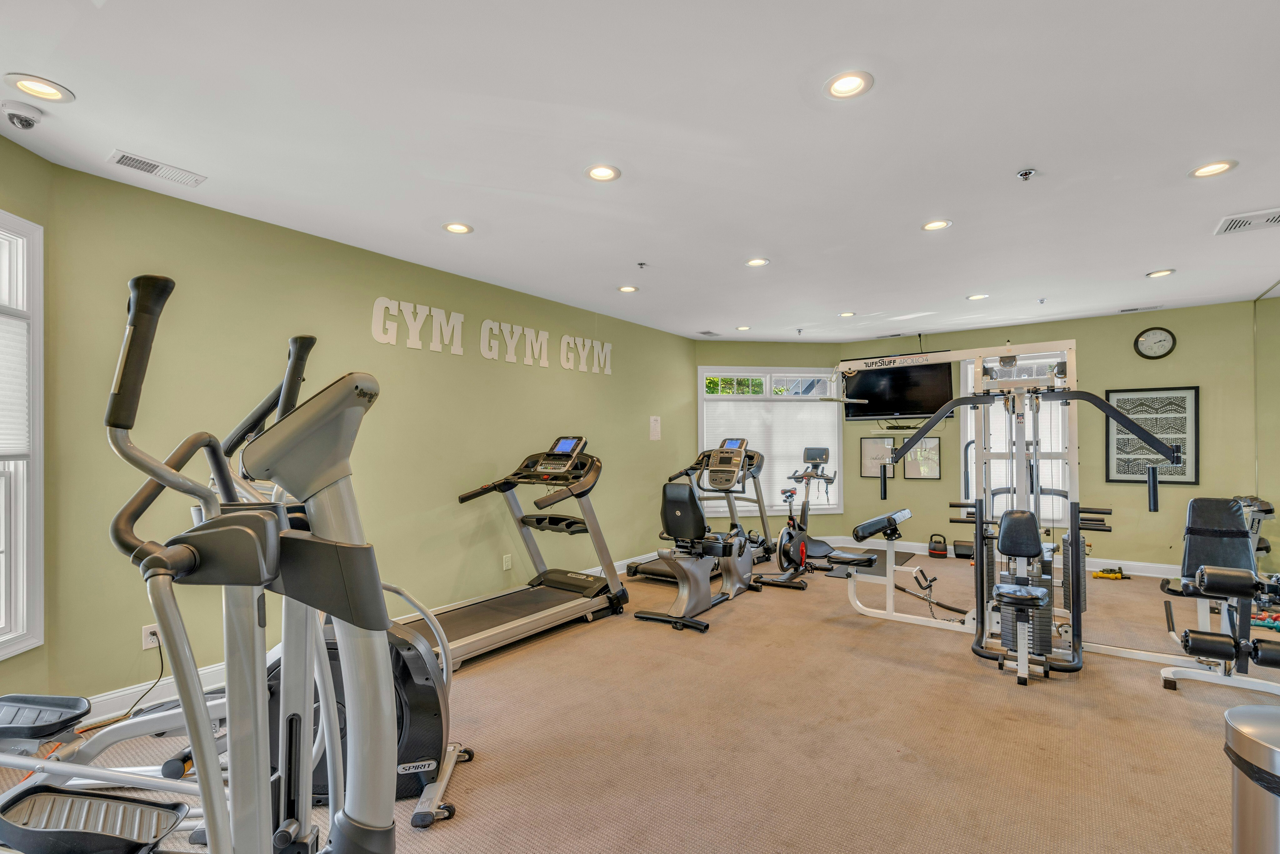 98 Winged Foot Drive 