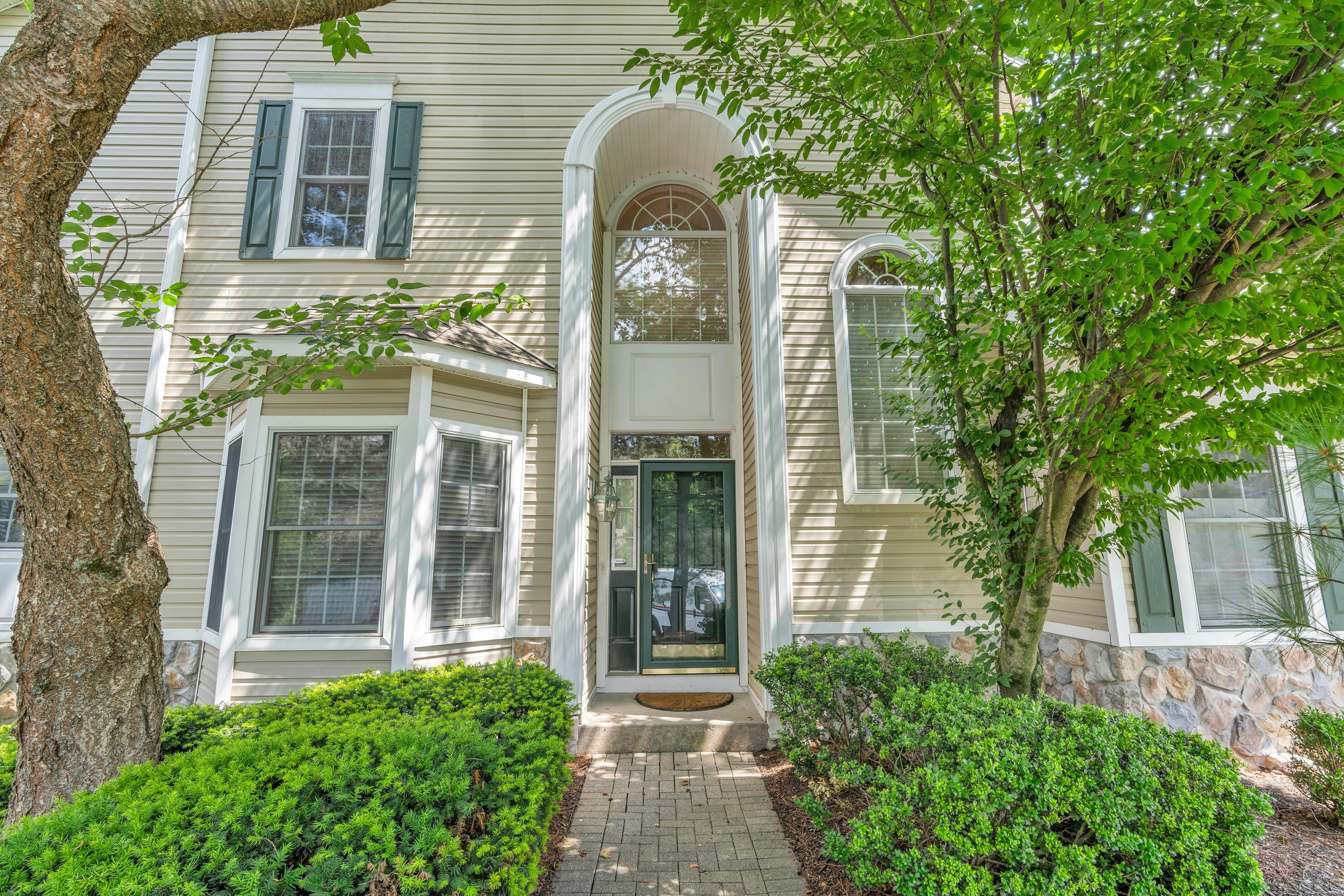 98 Winged Foot Drive 