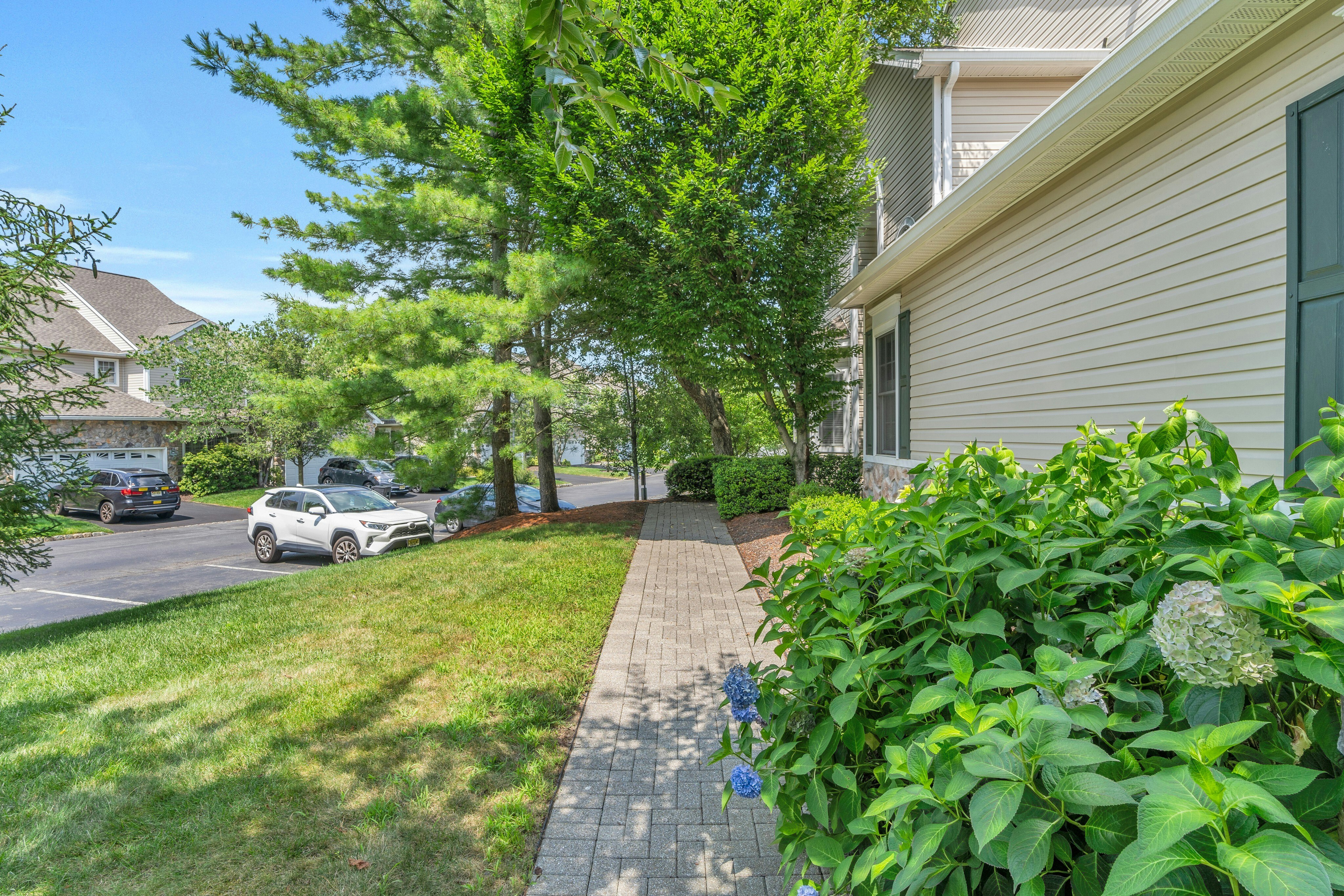 98 Winged Foot Drive 