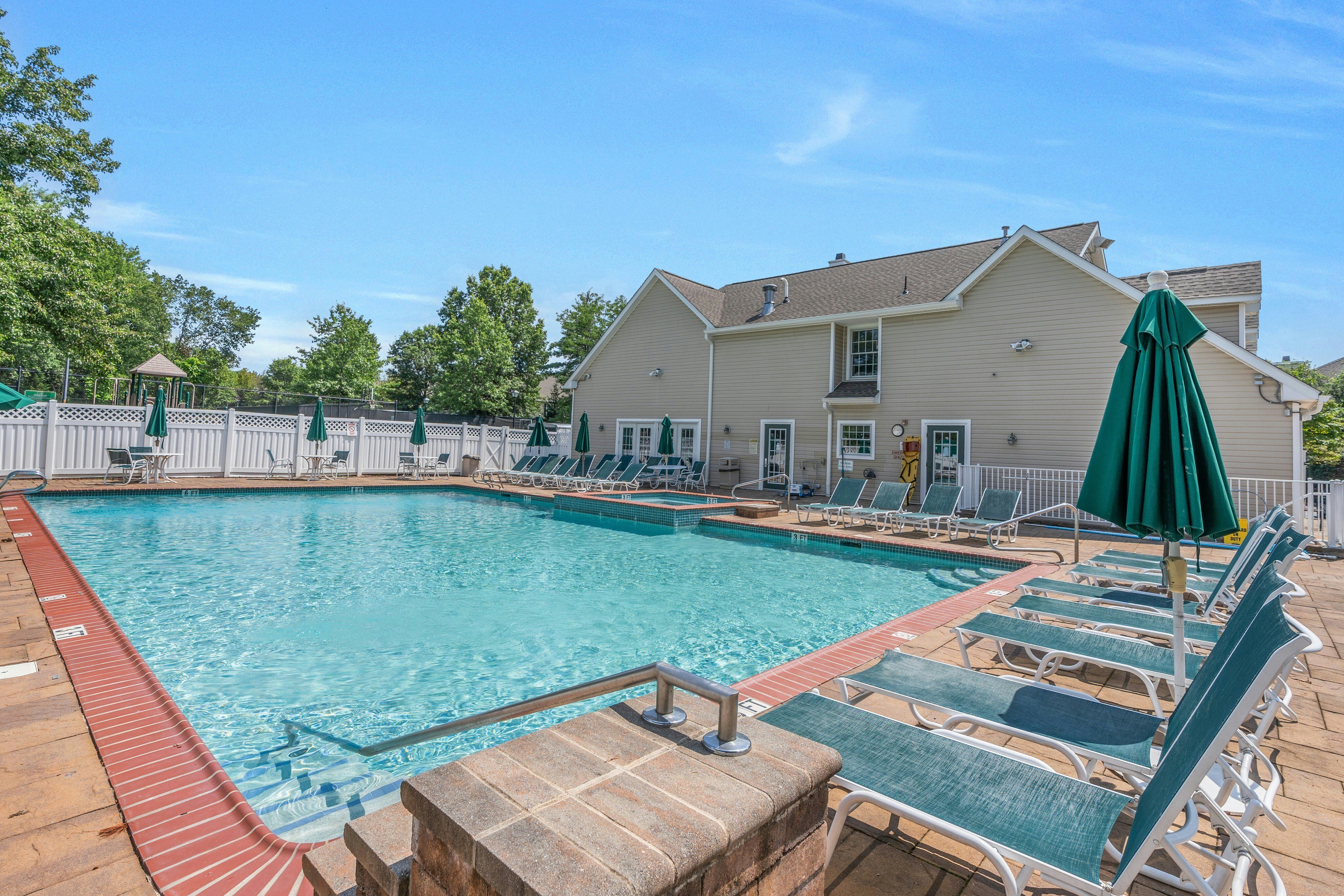 98 Winged Foot Drive 