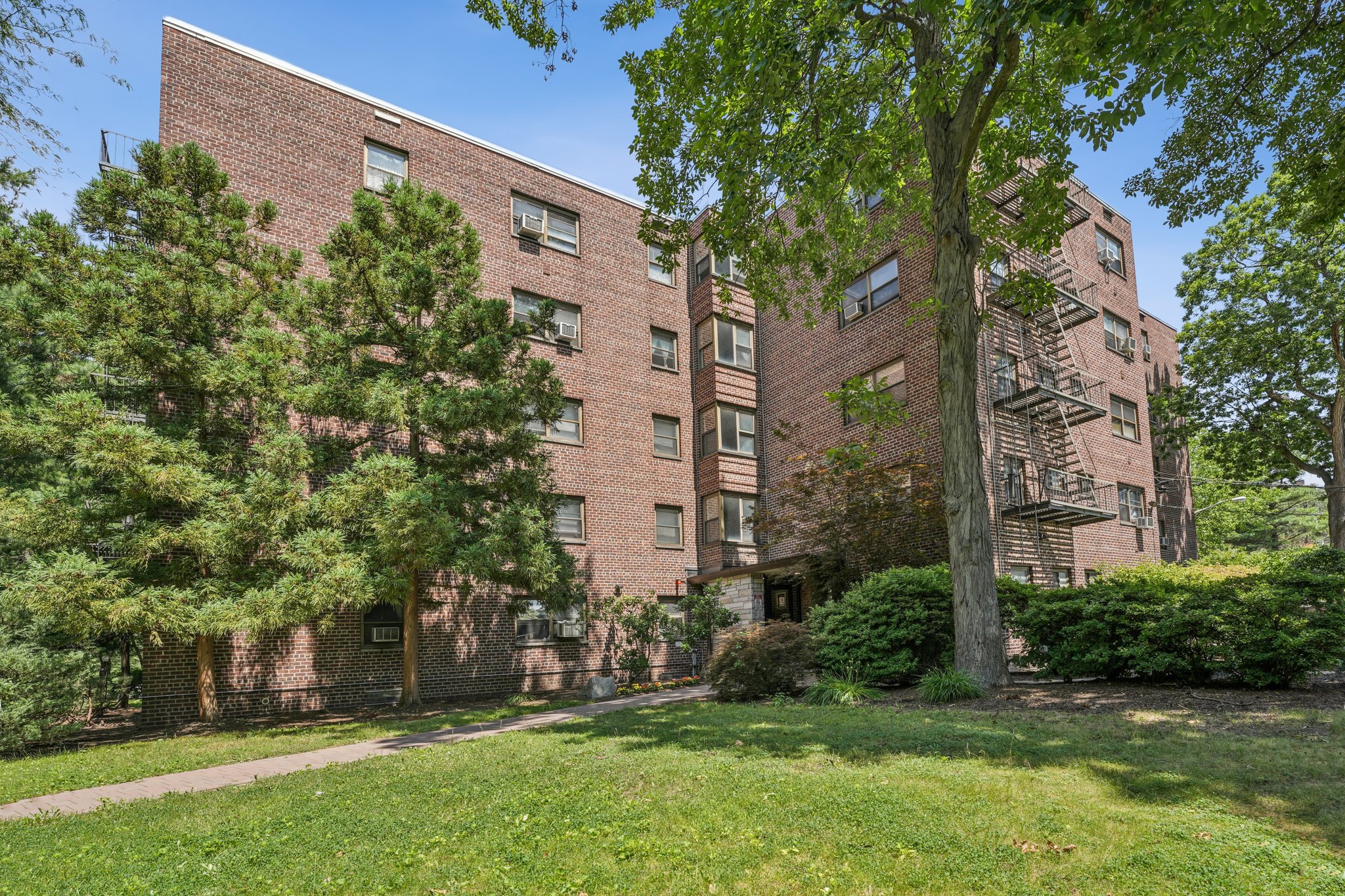 421 Park Place #5H 