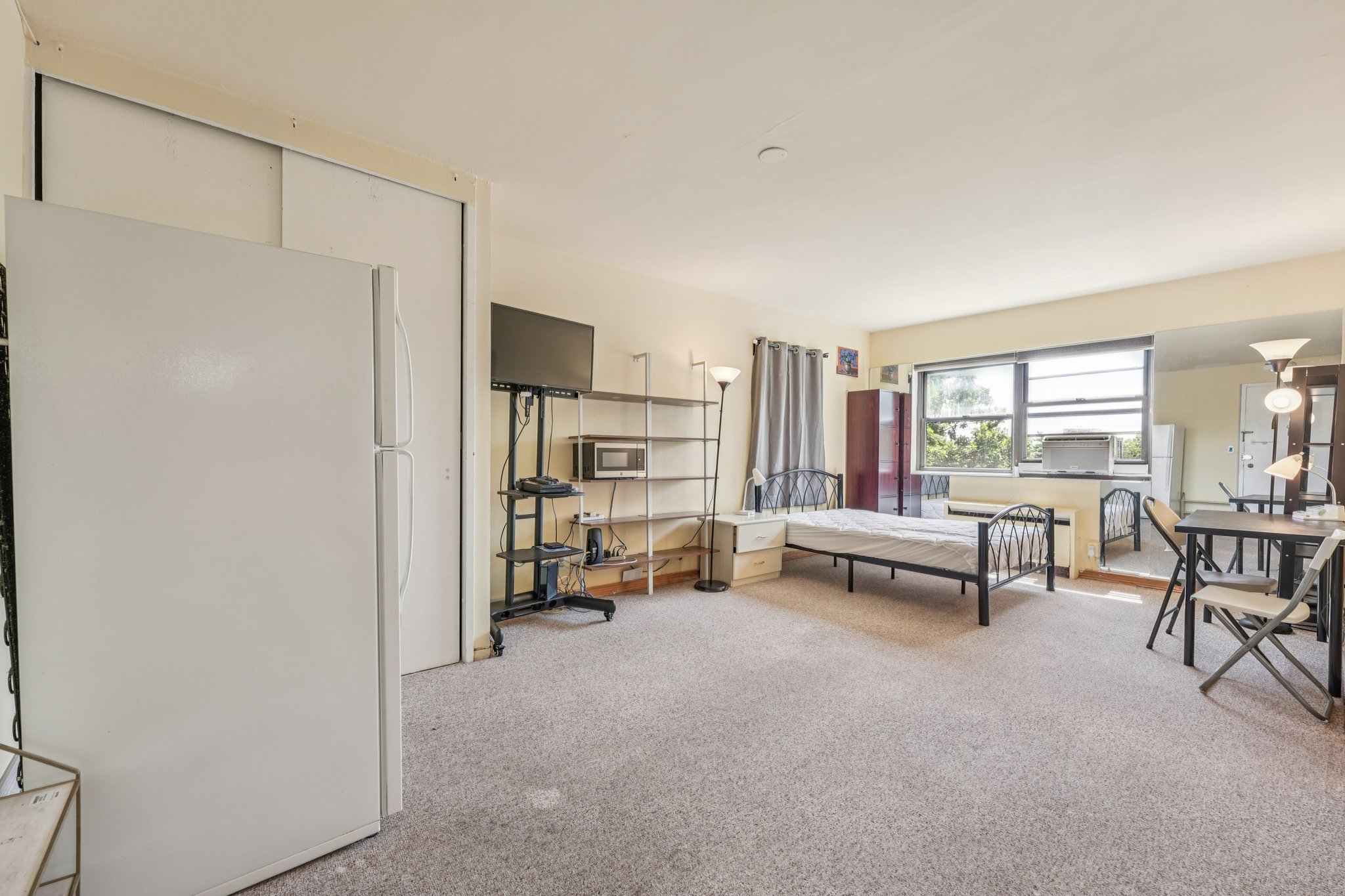 421 Park Place #5H 