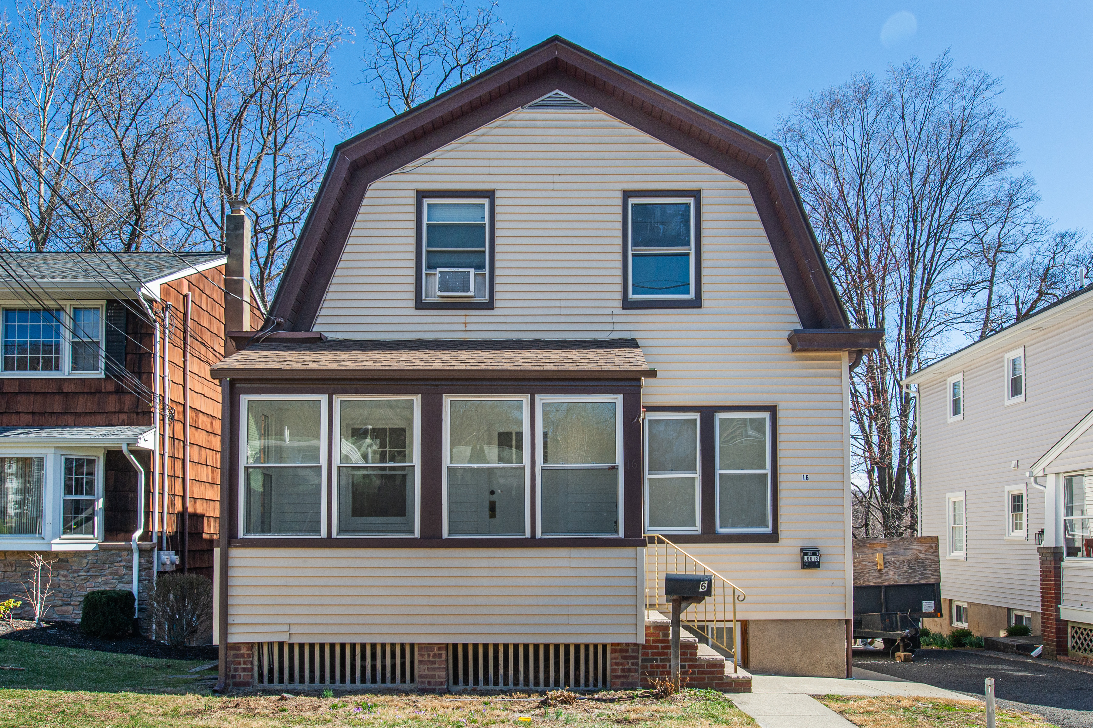 16 Coolidge Place 