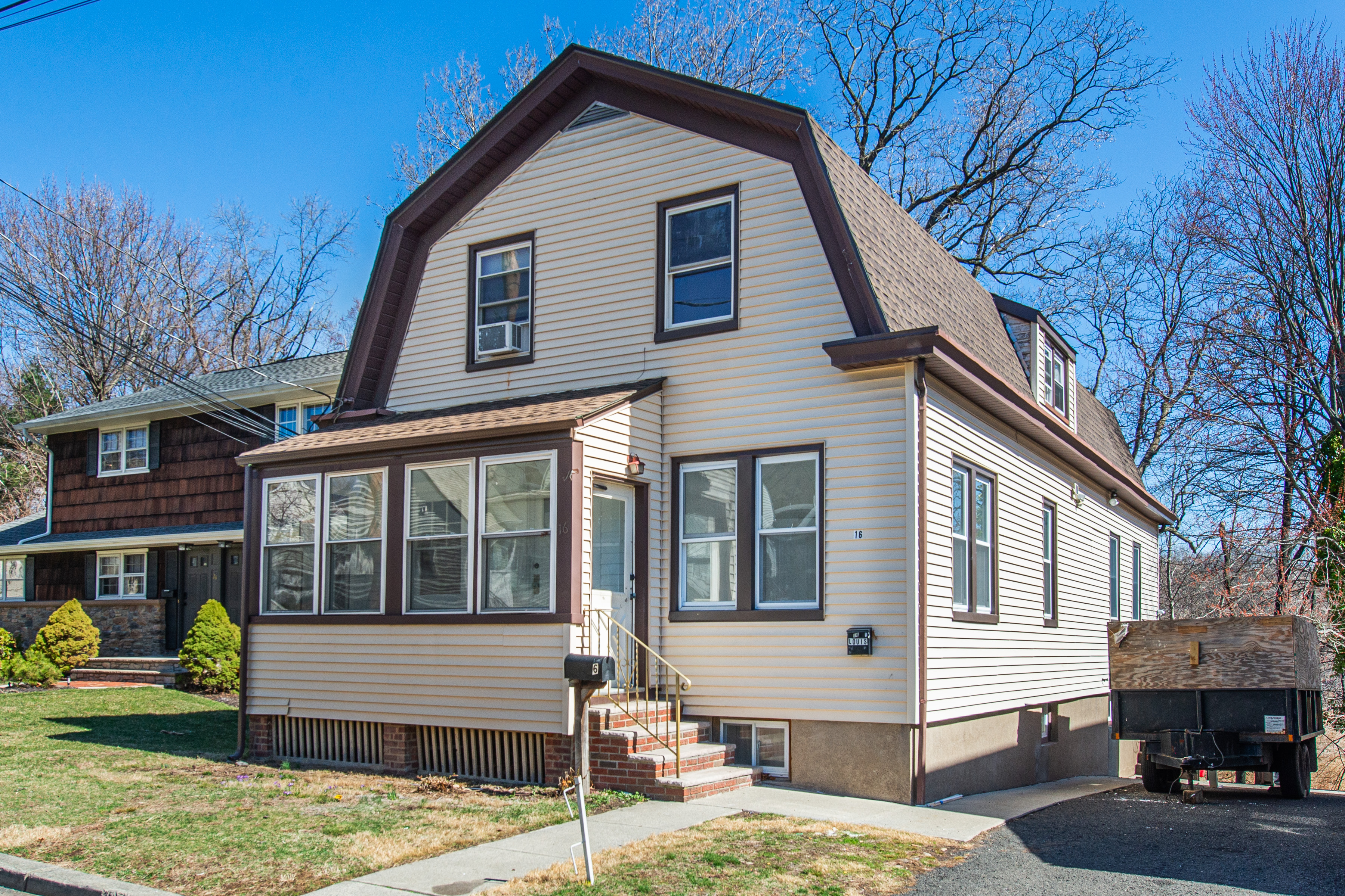 16 Coolidge Place 