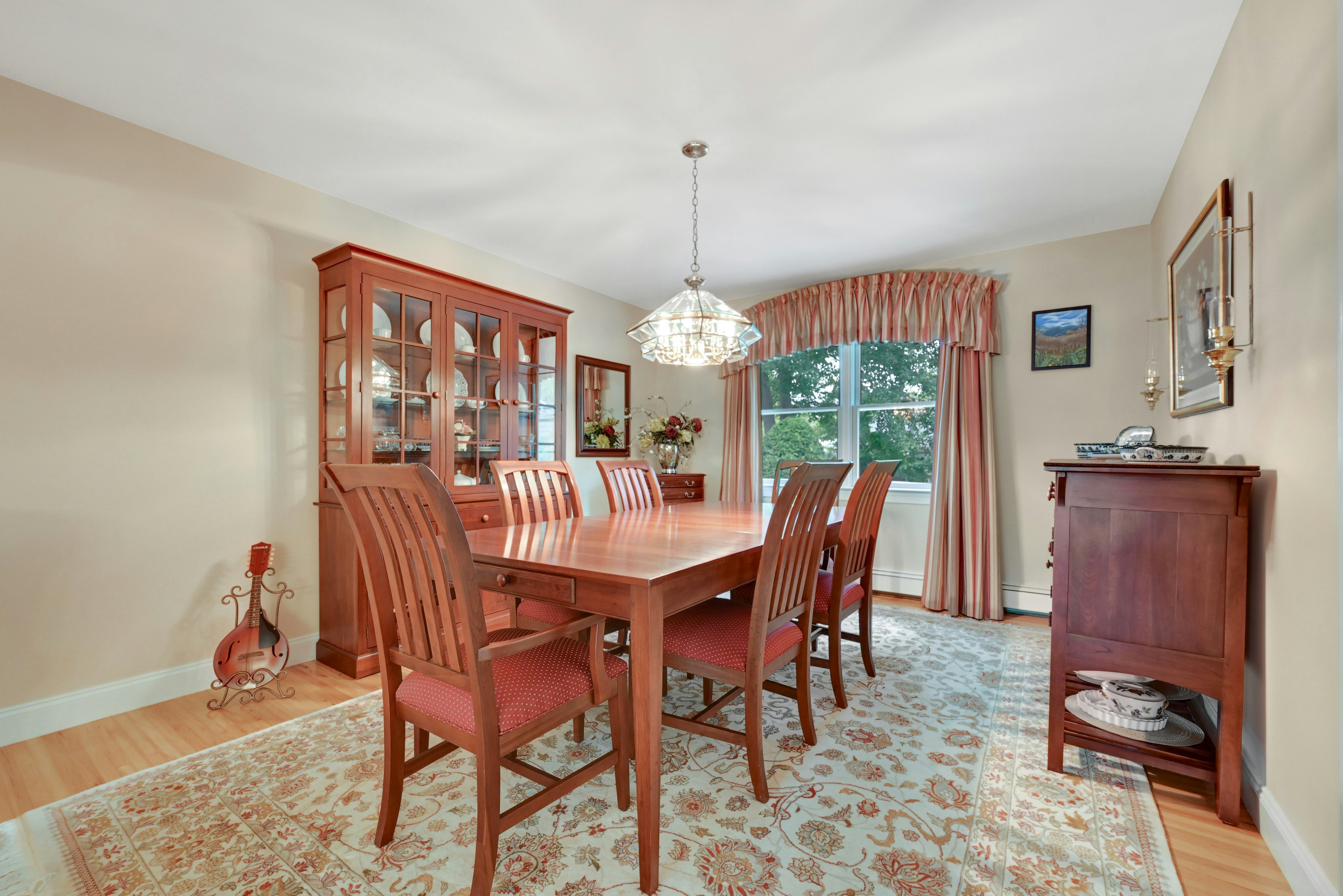 610 Hillsdale Avenue 