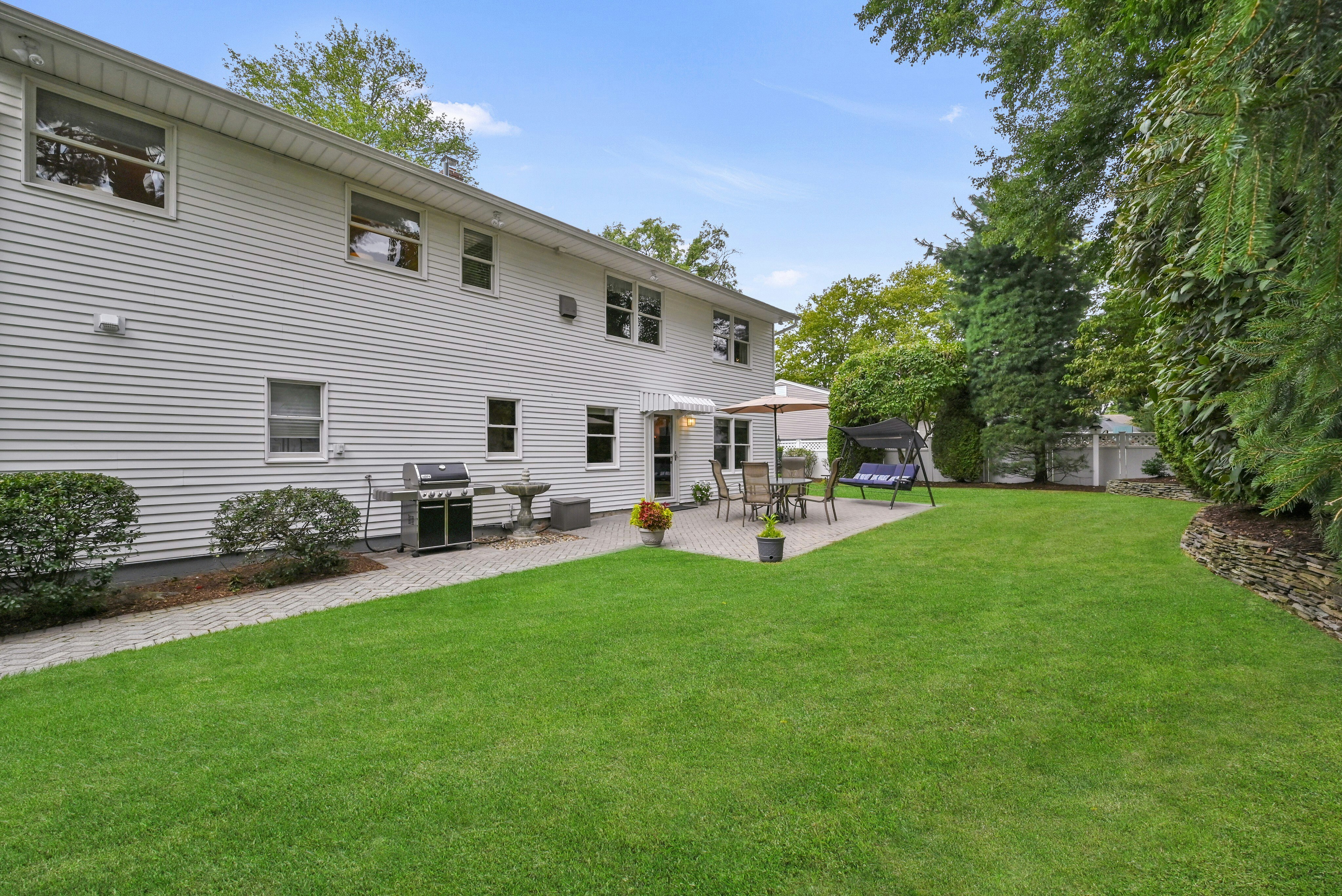 610 Hillsdale Avenue 