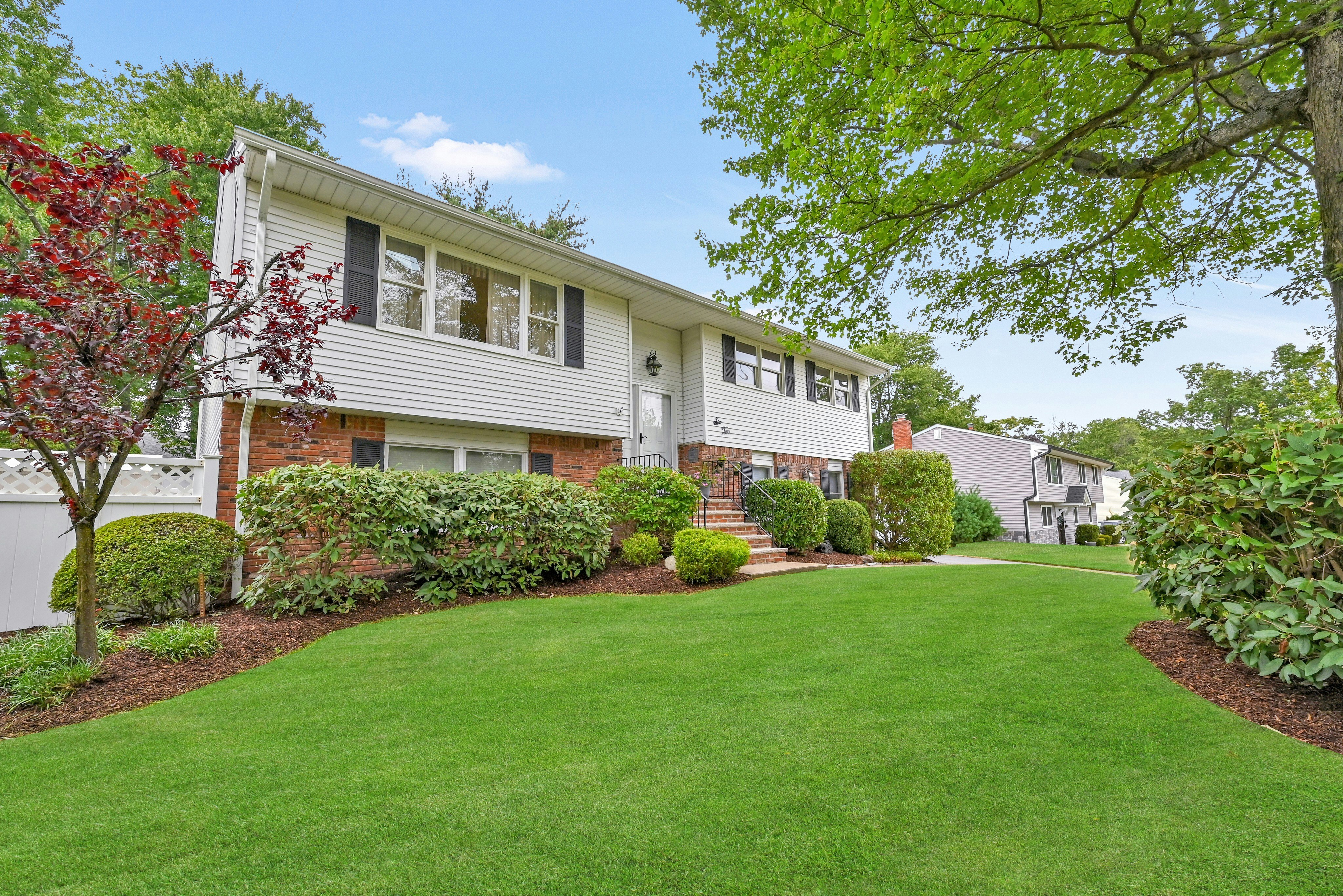 610 Hillsdale Avenue 