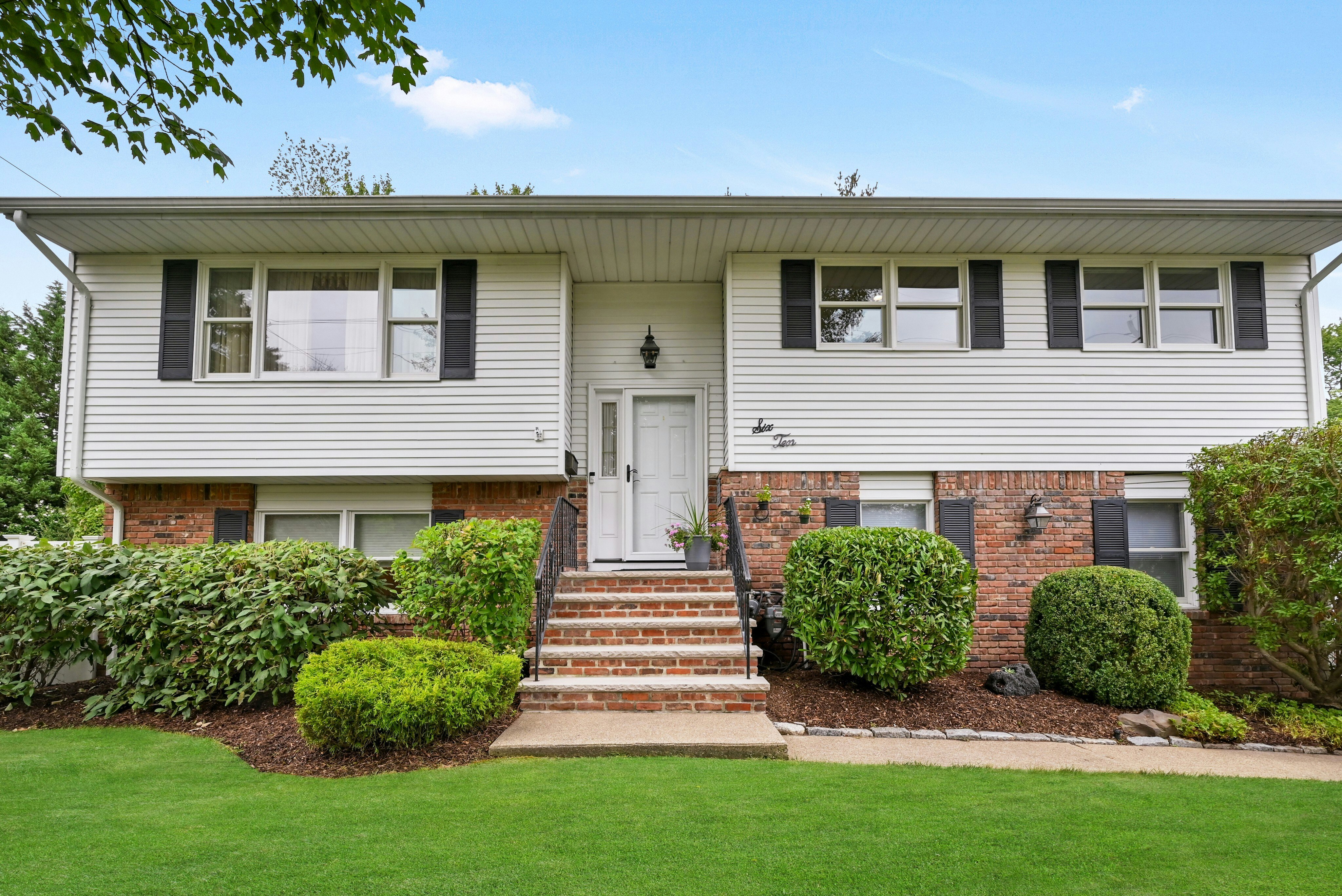 610 Hillsdale Avenue 