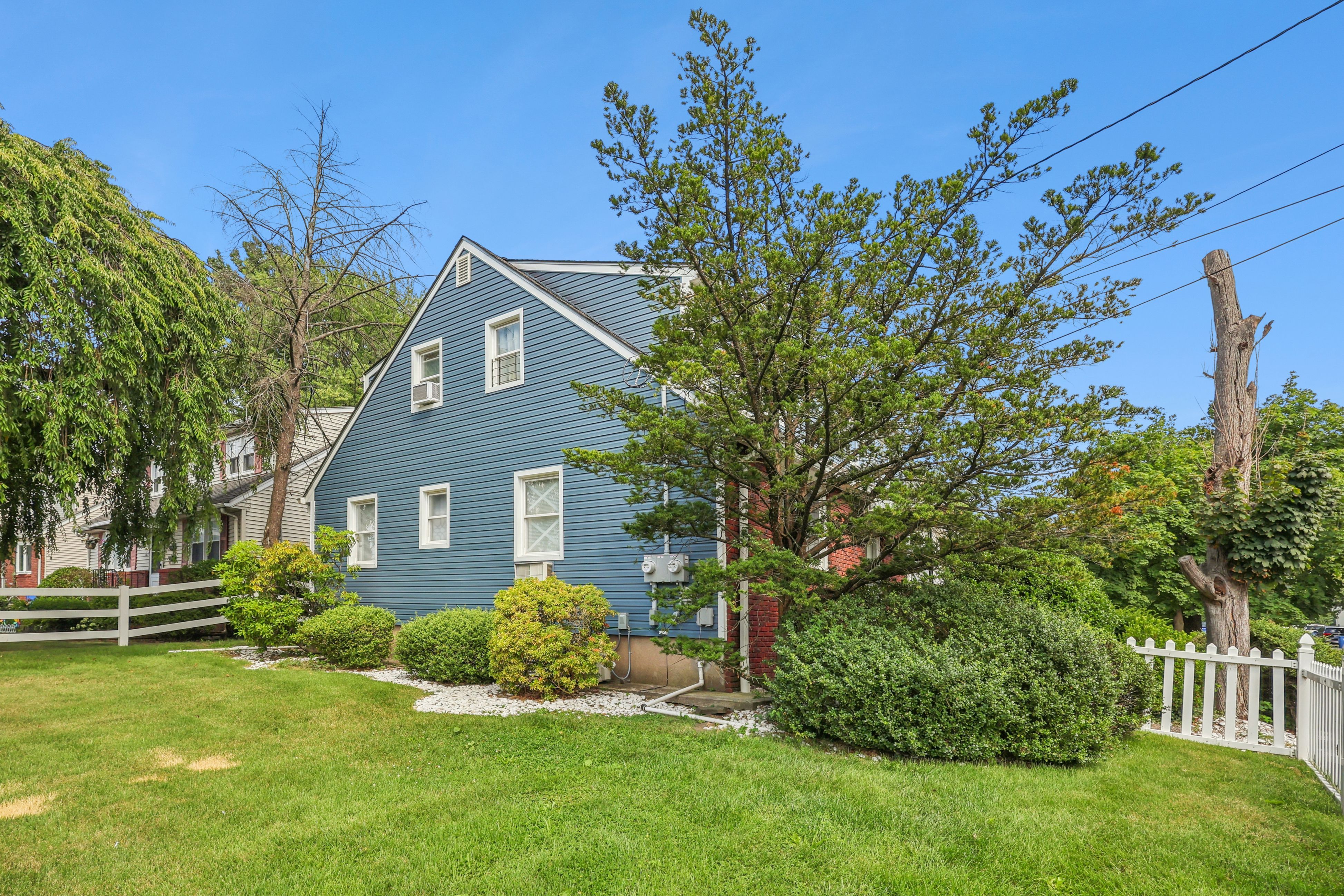 67 Knapp Place 