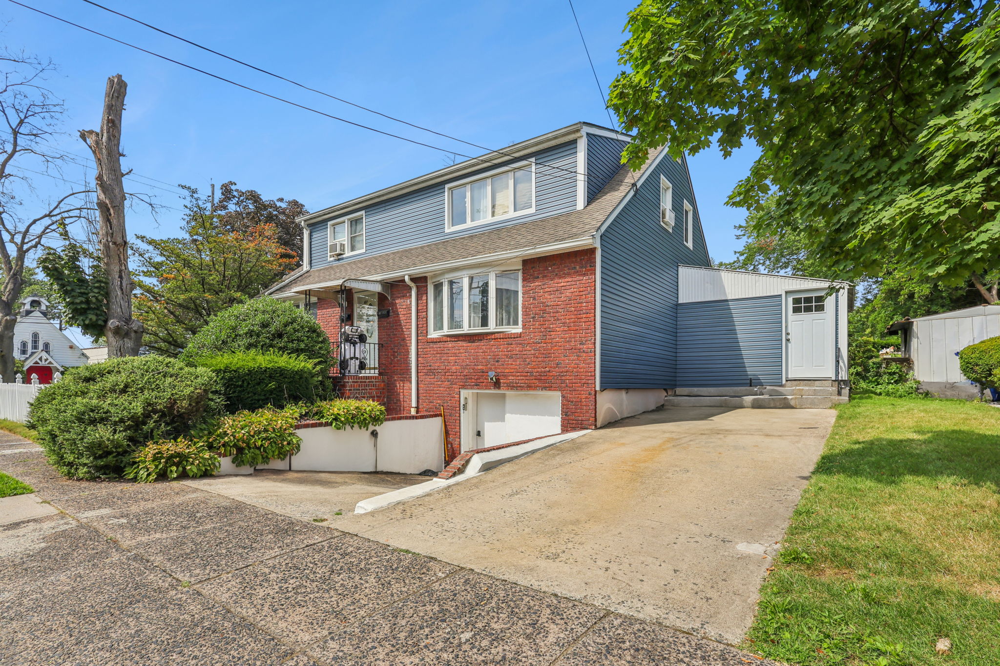 67 Knapp Place 