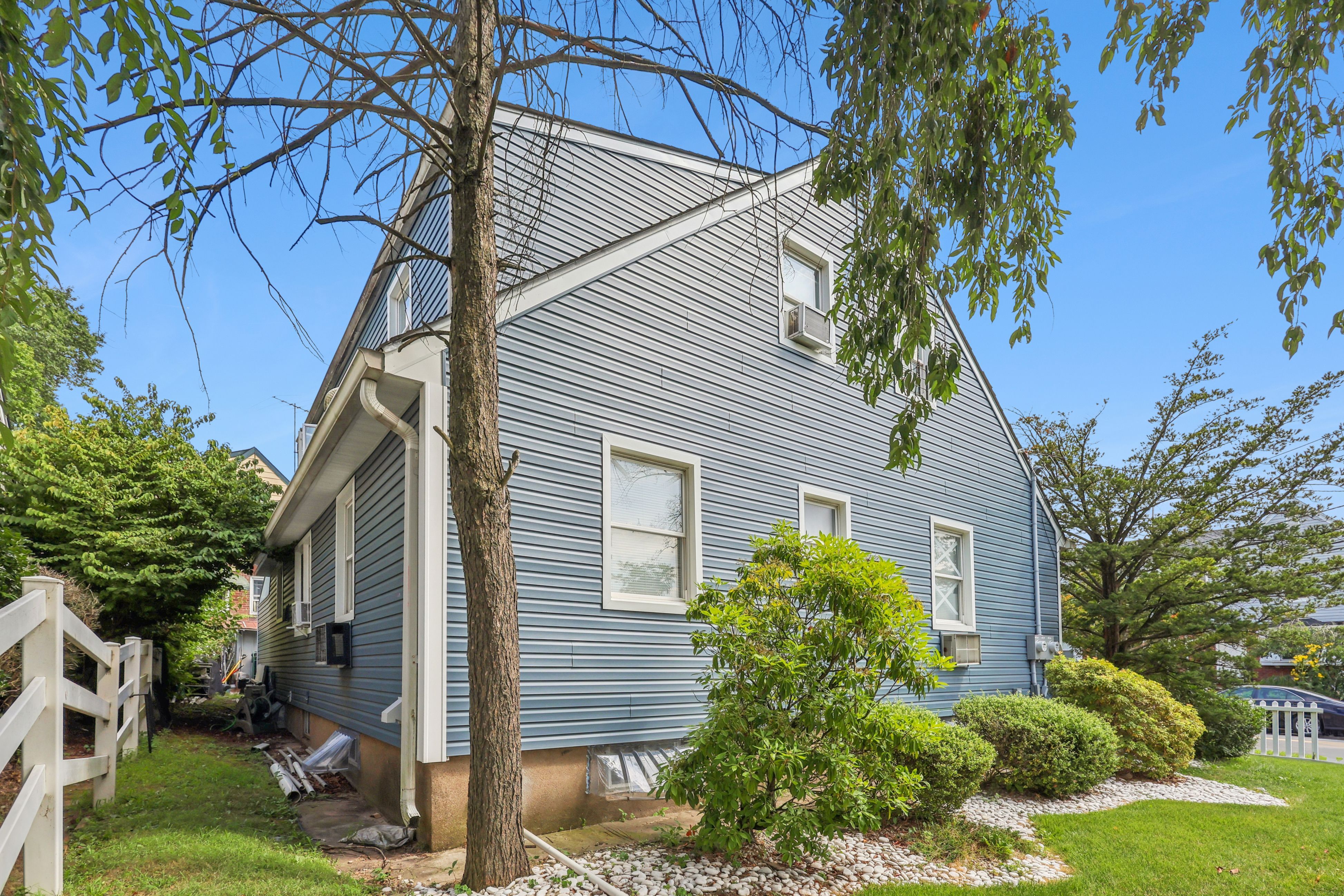 67 Knapp Place 