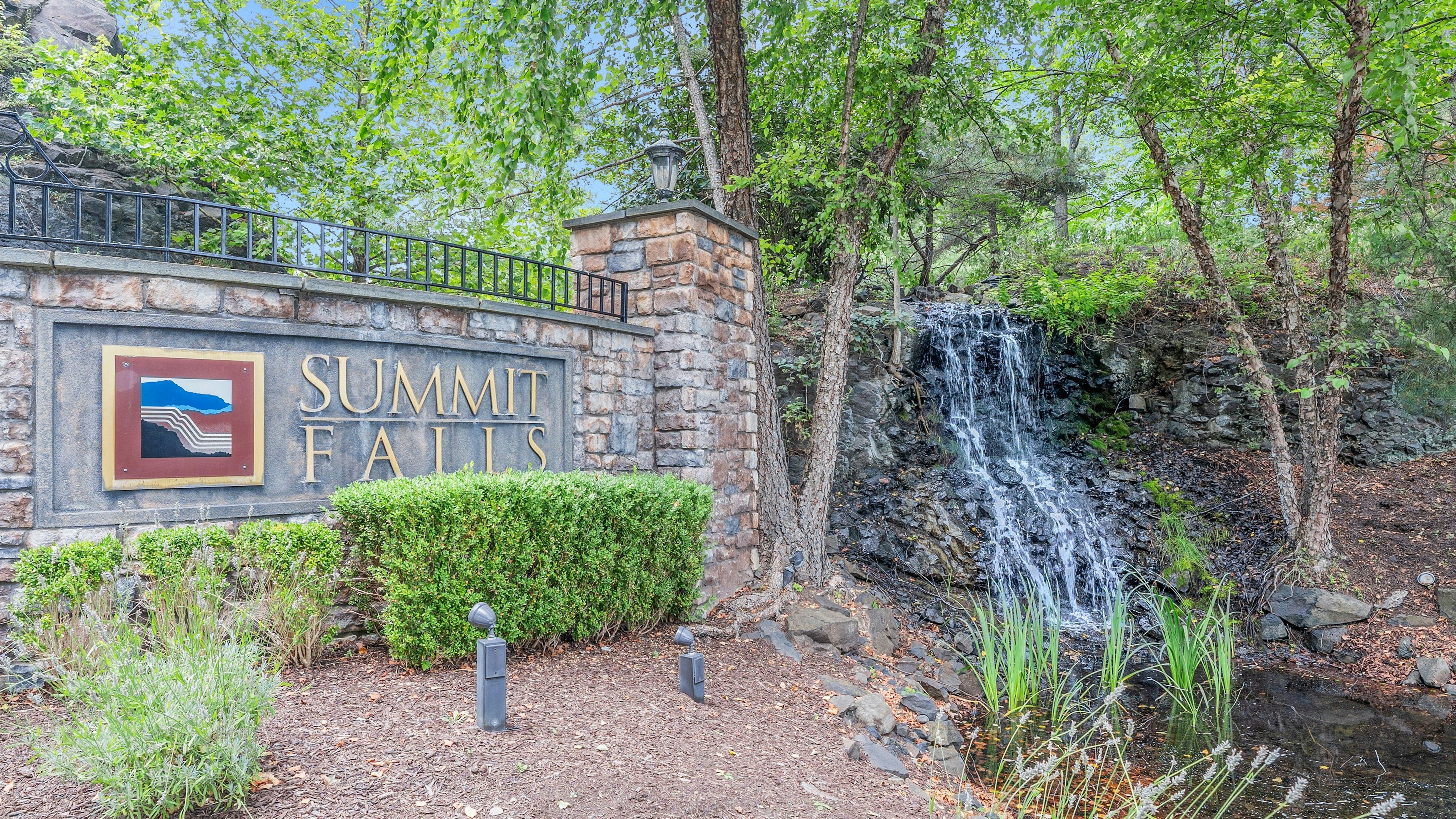 192 Ridge Drive 