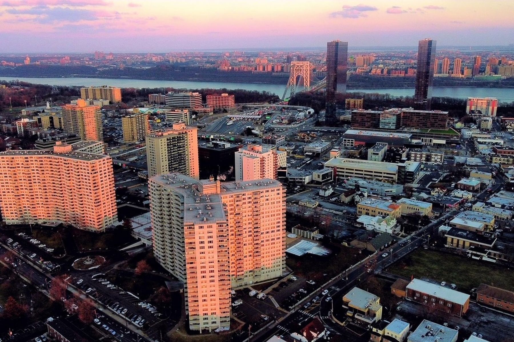 2000 Linwood Avenue Unit# #18M