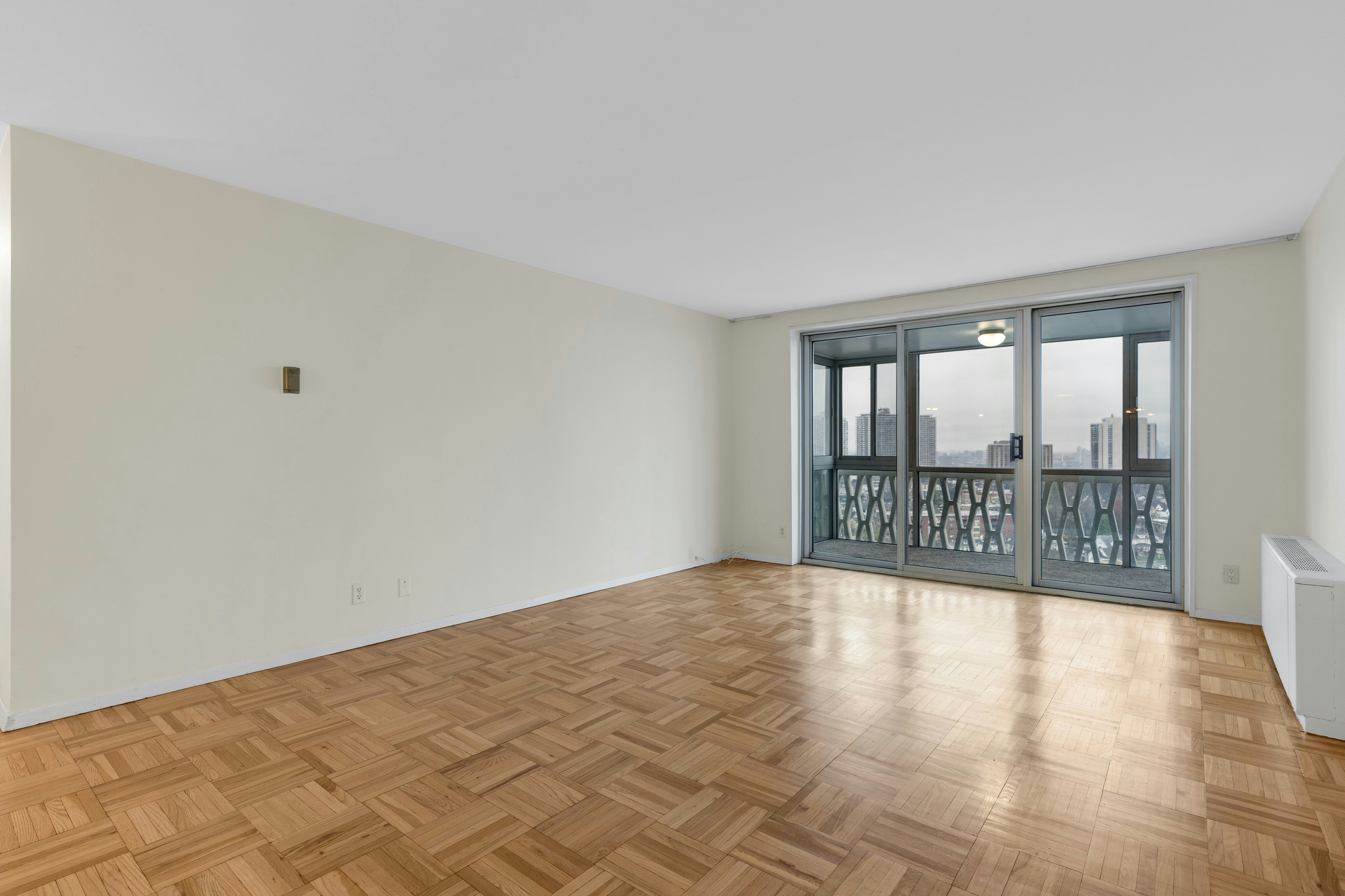 2000 Linwood Avenue Unit# #18M