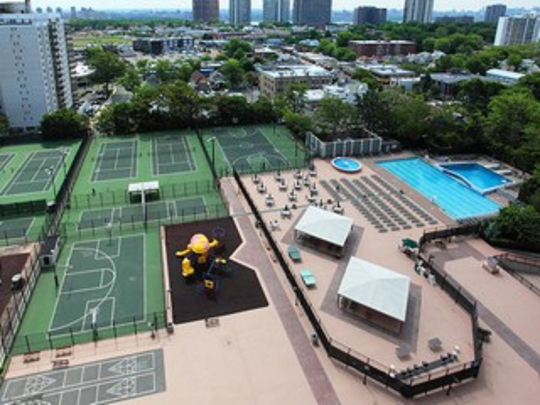 2000 Linwood Avenue Unit# #18M