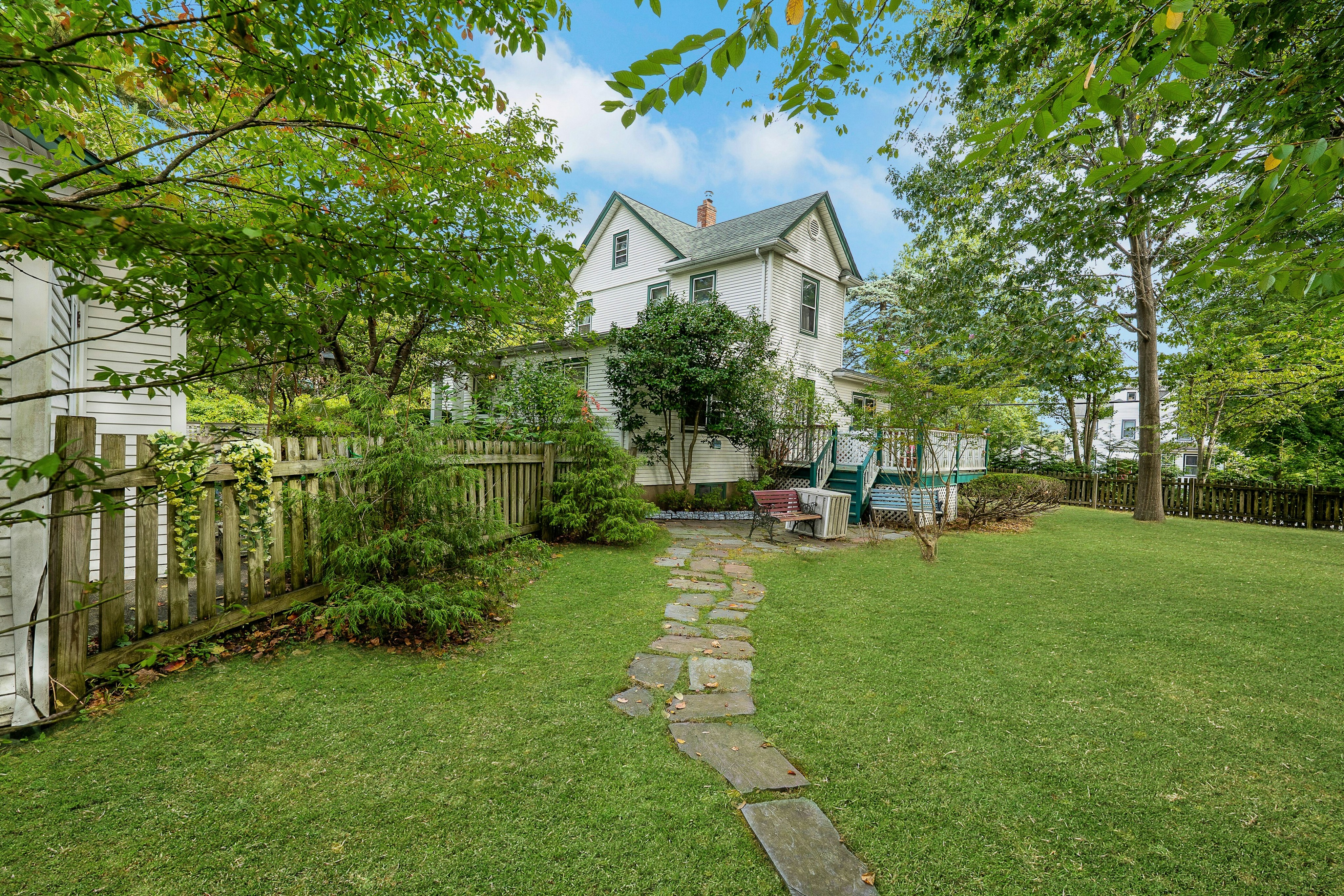 61 Jefferson Avenue 