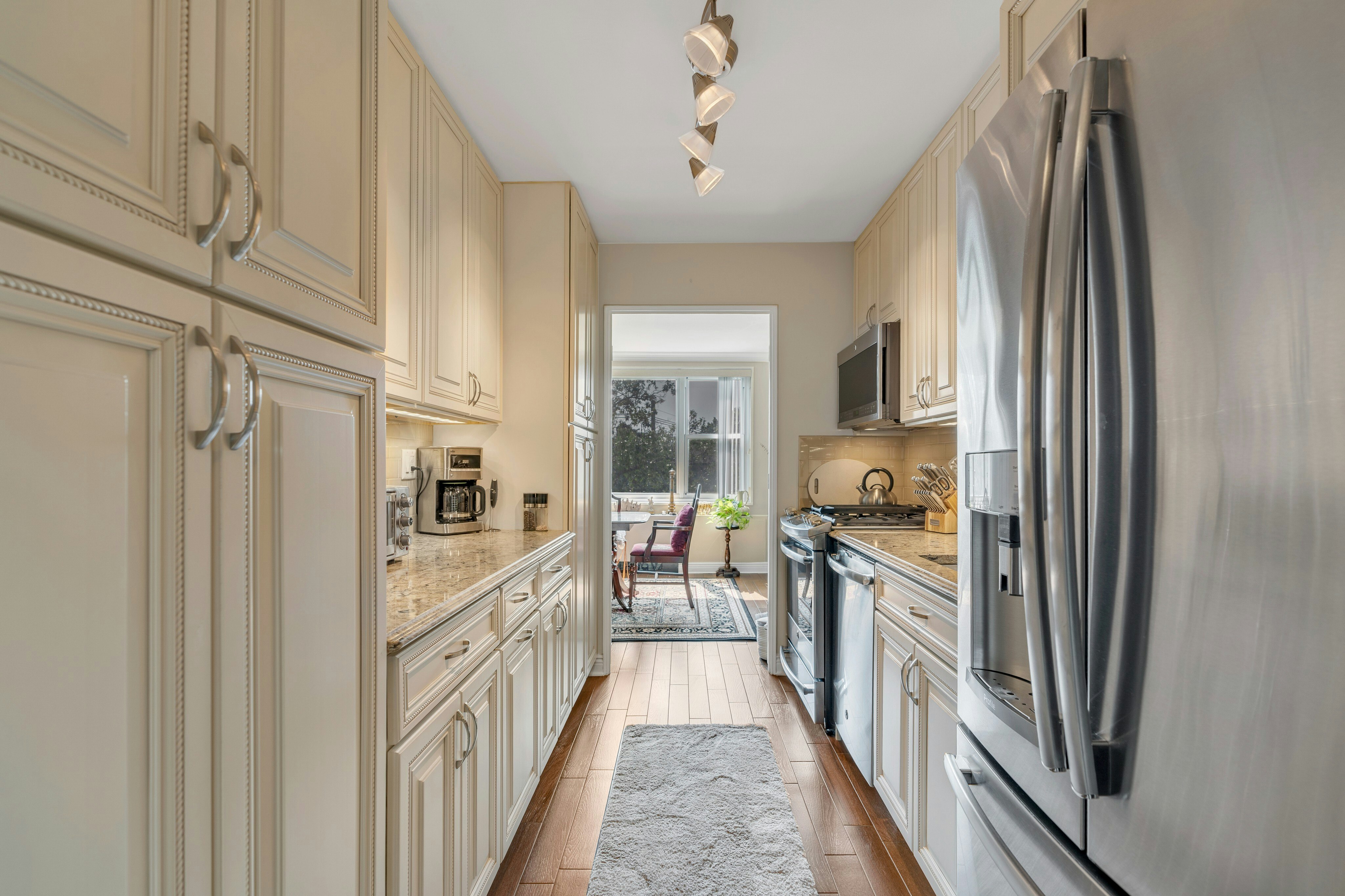 2000 Linwood Ave 3K 