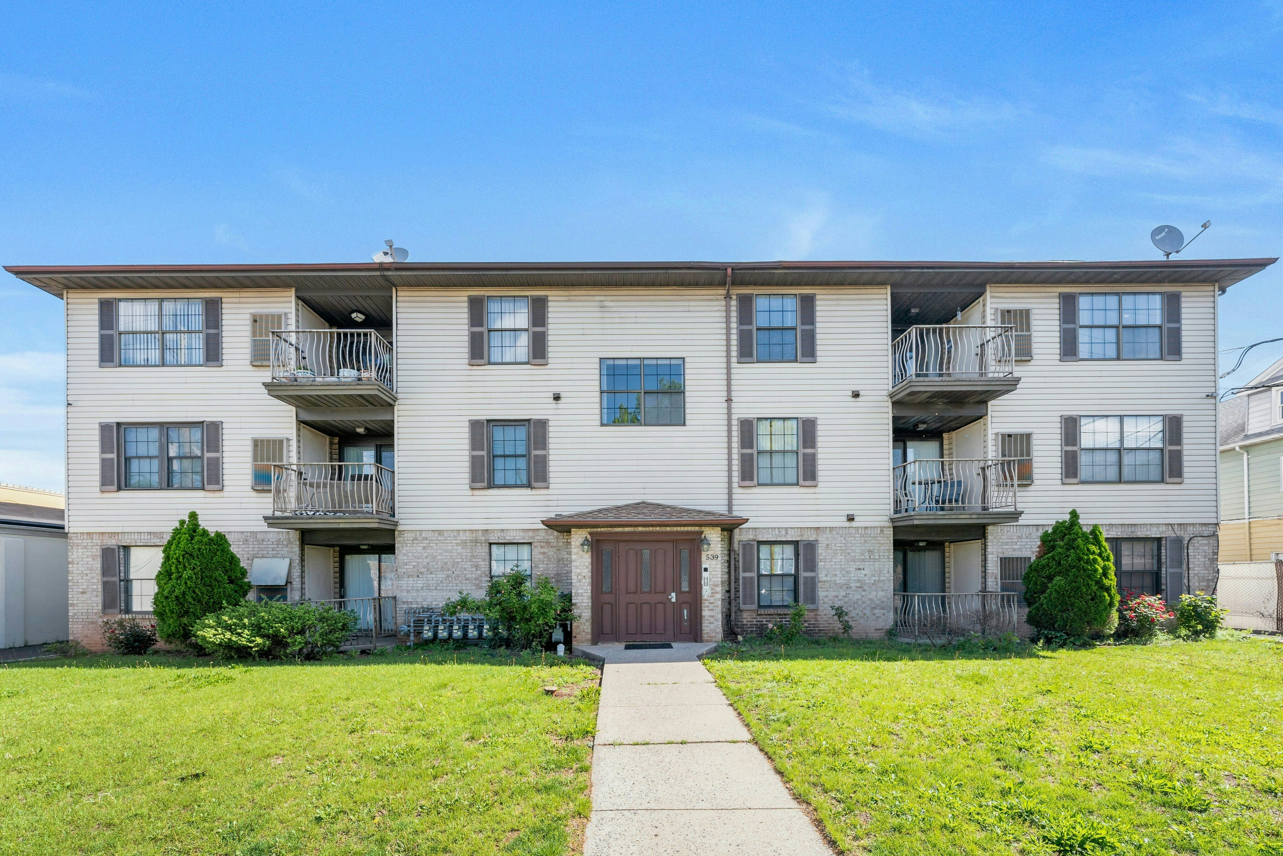 535-541 Bayway Ave 1D