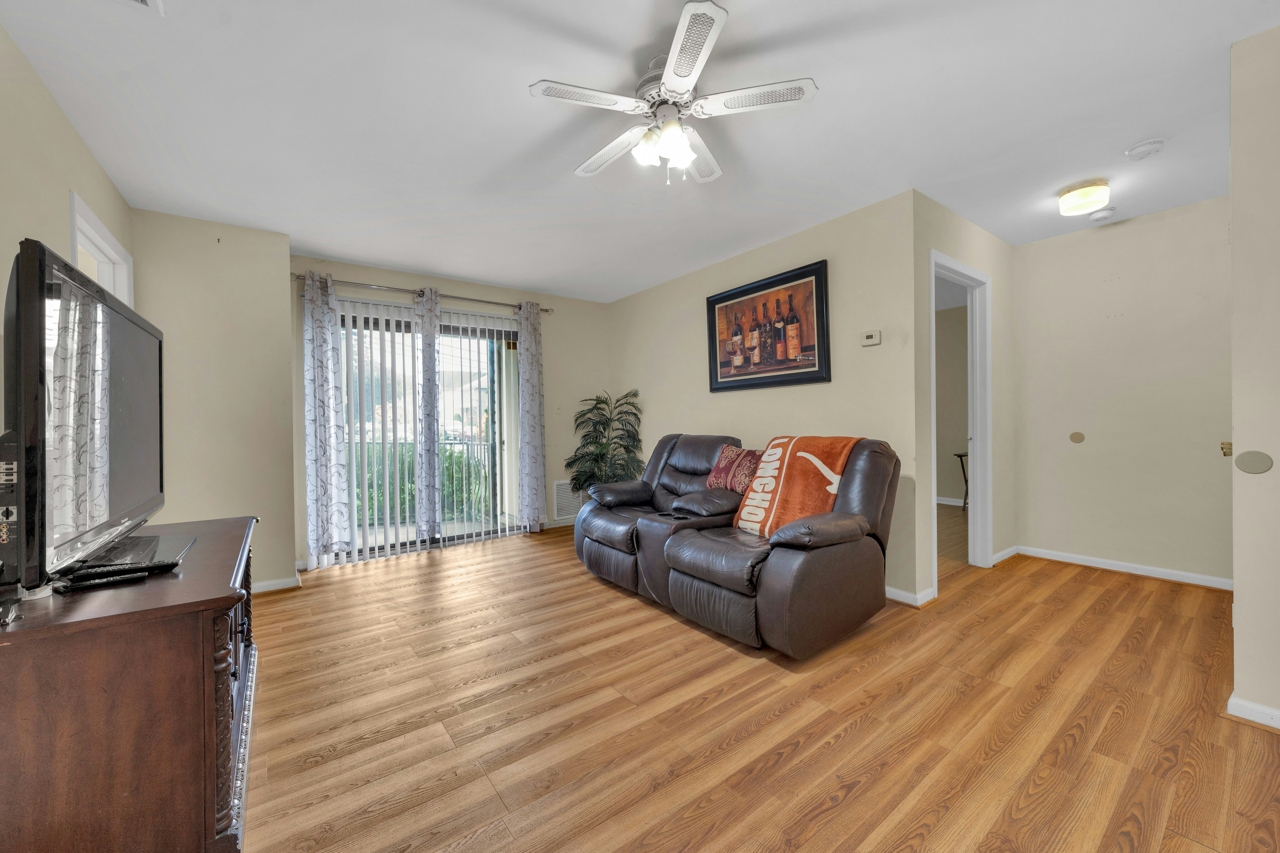 535-541 Bayway Ave 1D