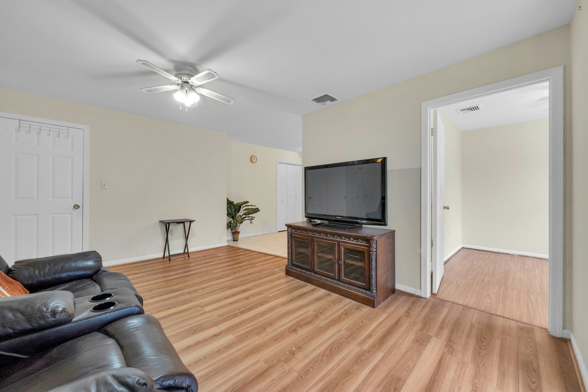 535-541 Bayway Ave 1D