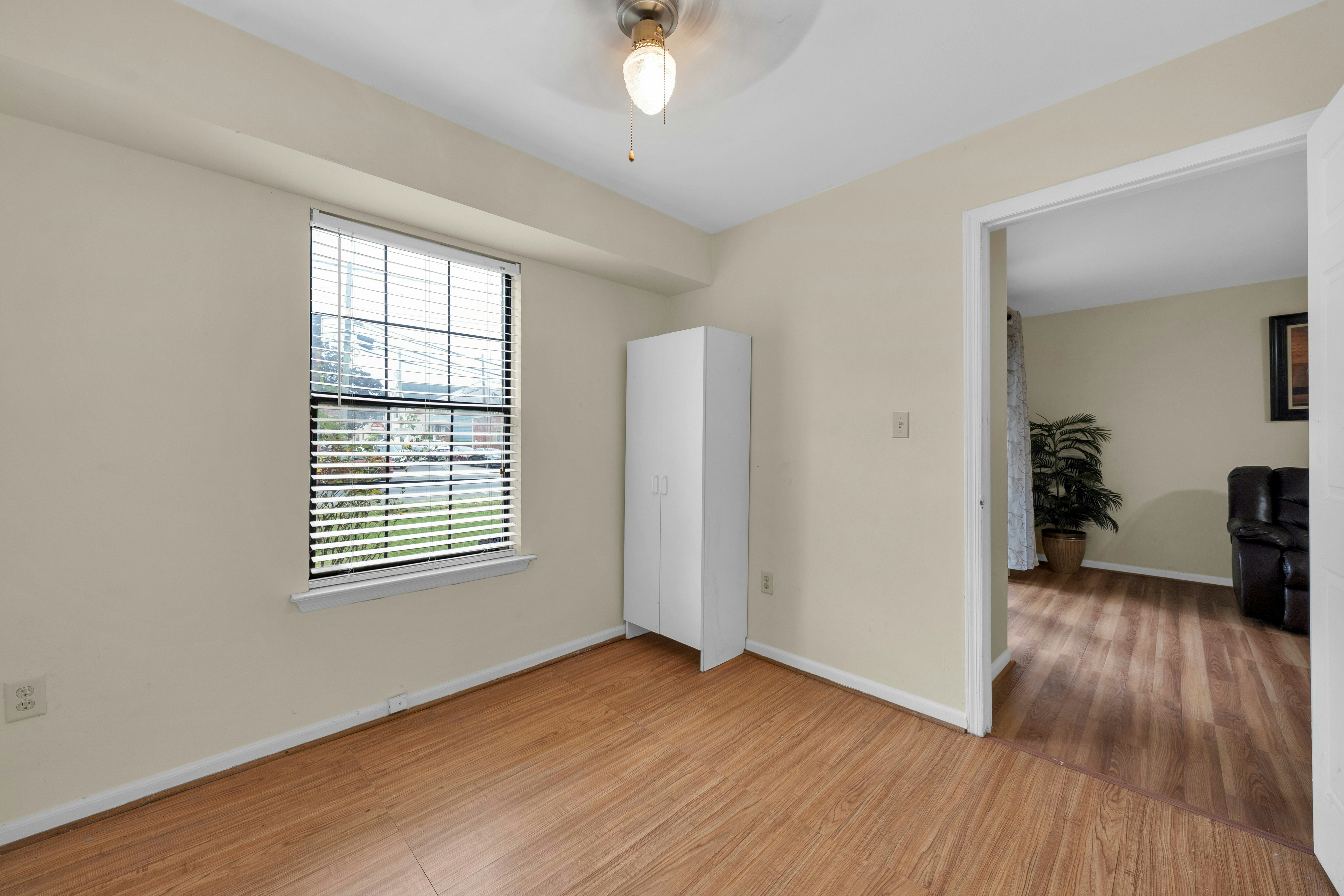 535-541 Bayway Ave 1D