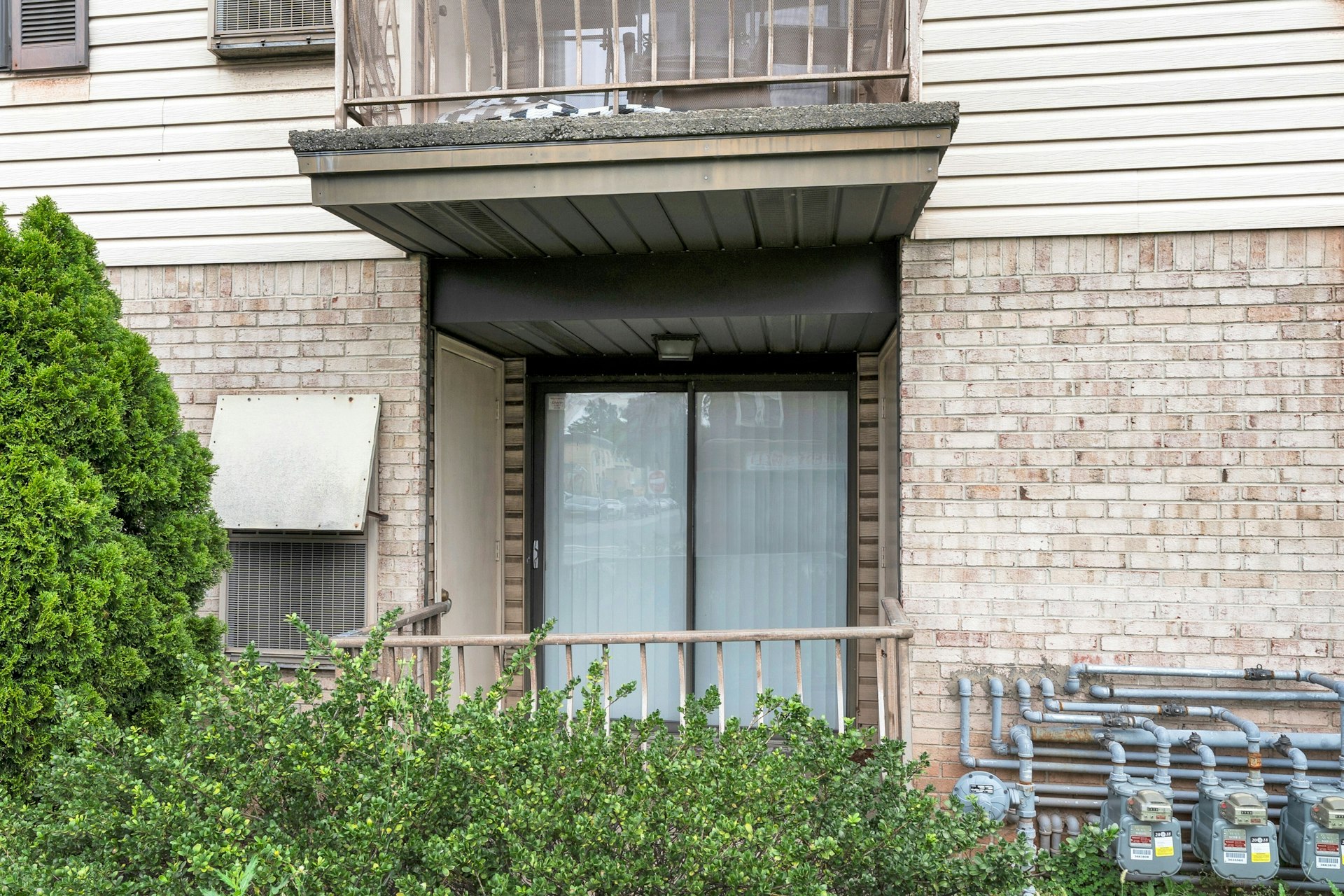 535-541 Bayway Ave 1D