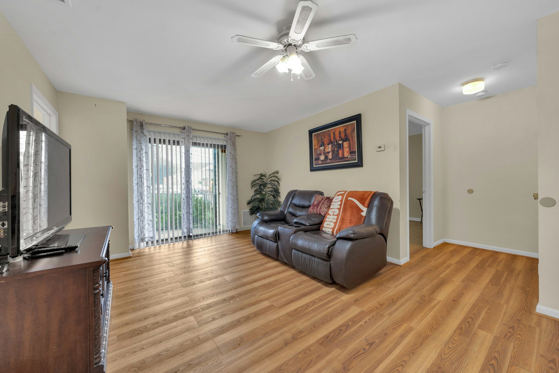 535-541 Bayway Ave 1D