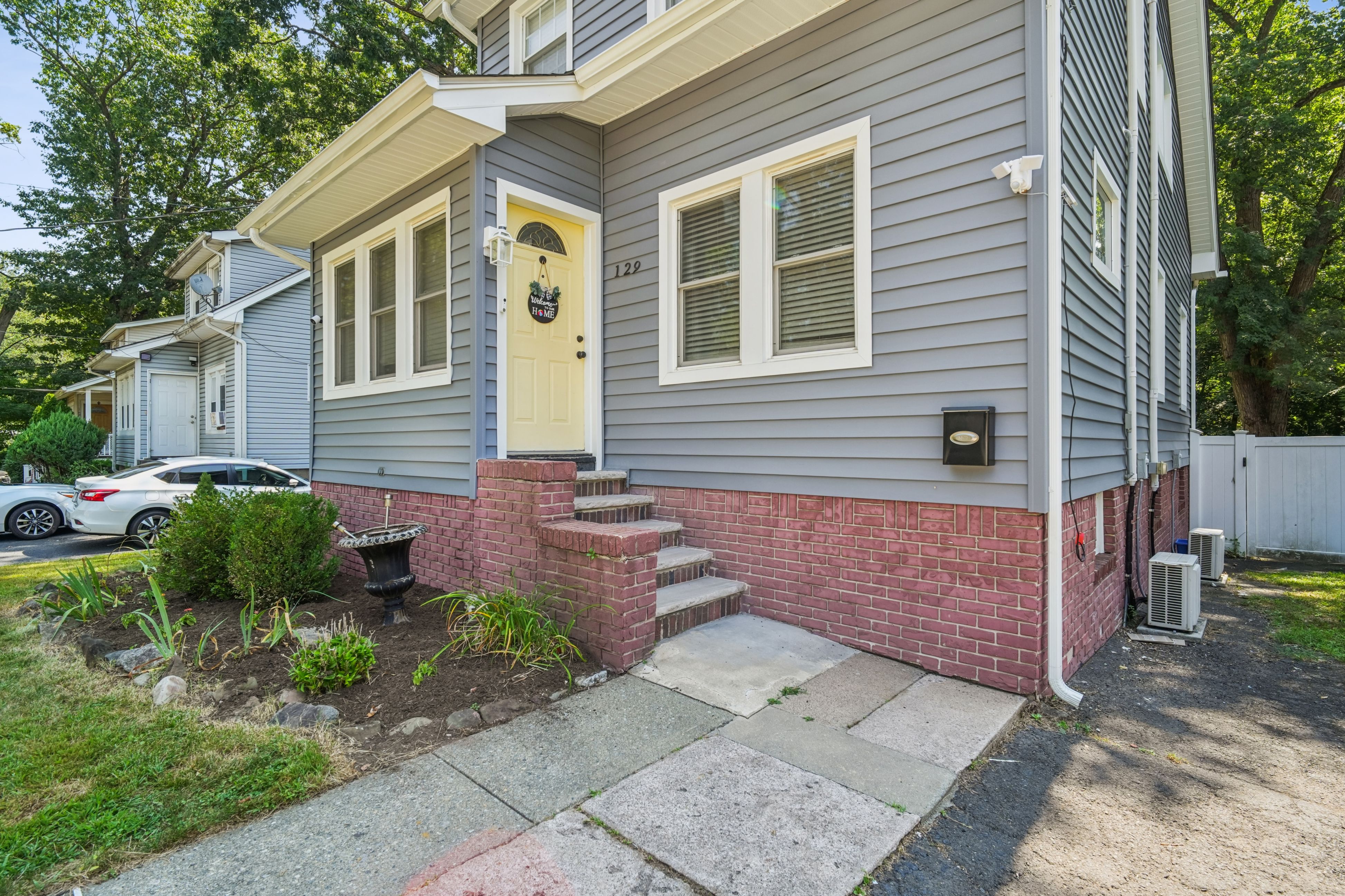 129 Lake Street 