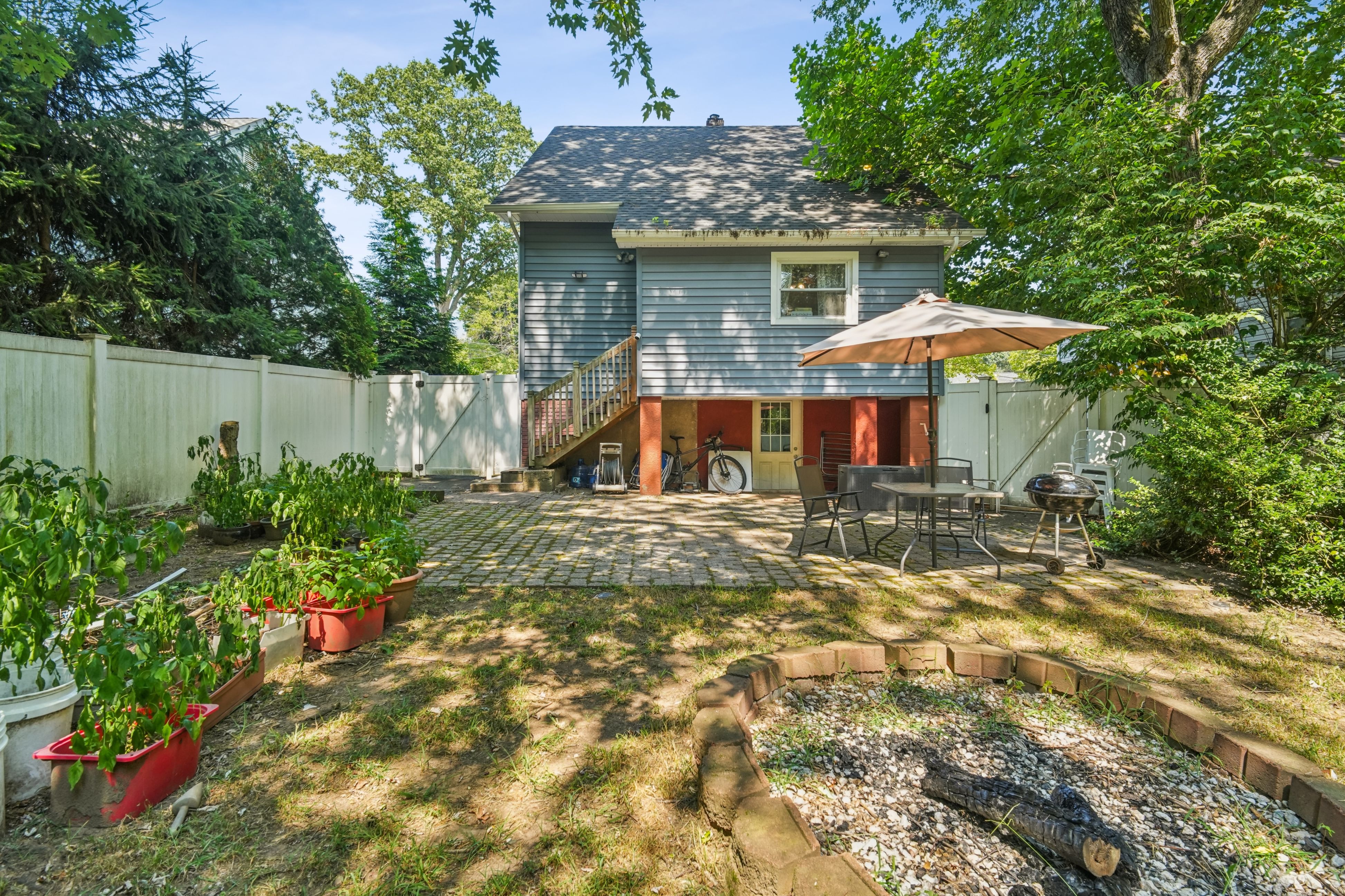 129 Lake Street 