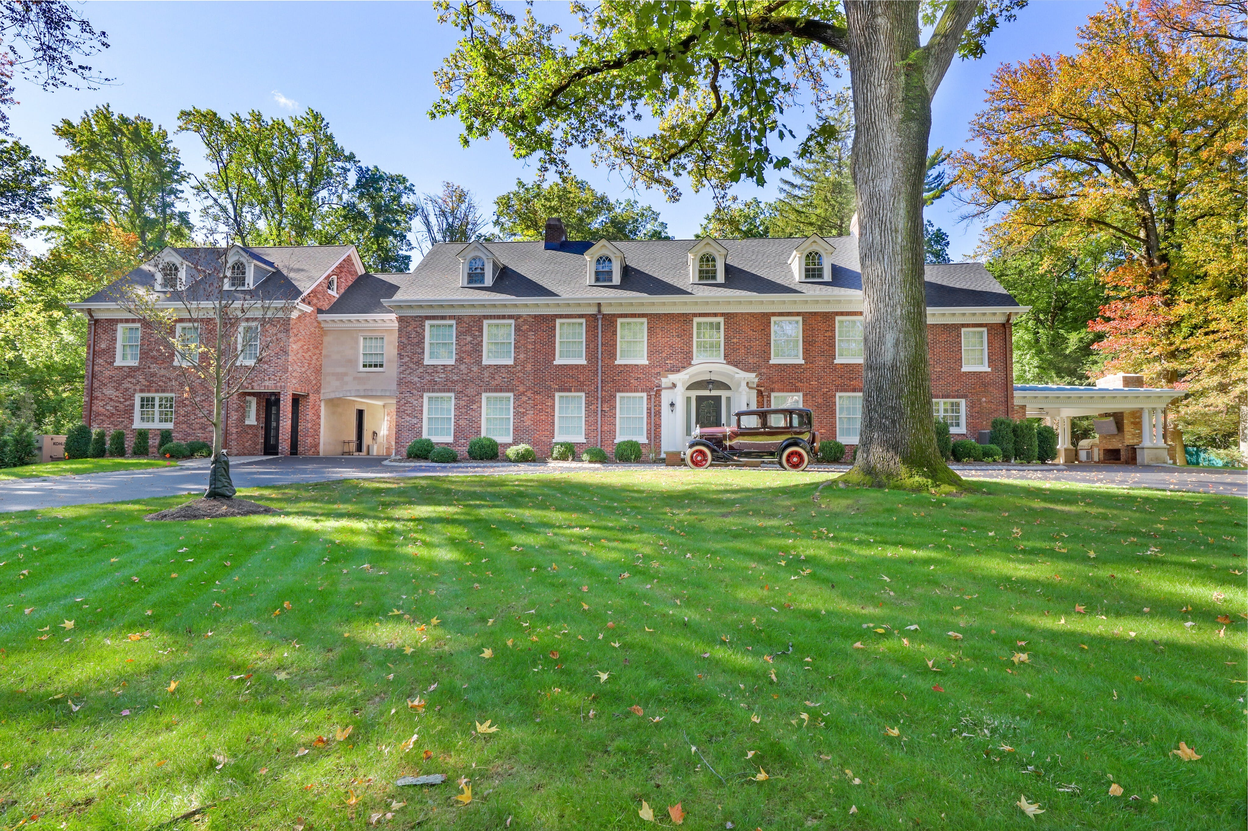 292 Maple Street