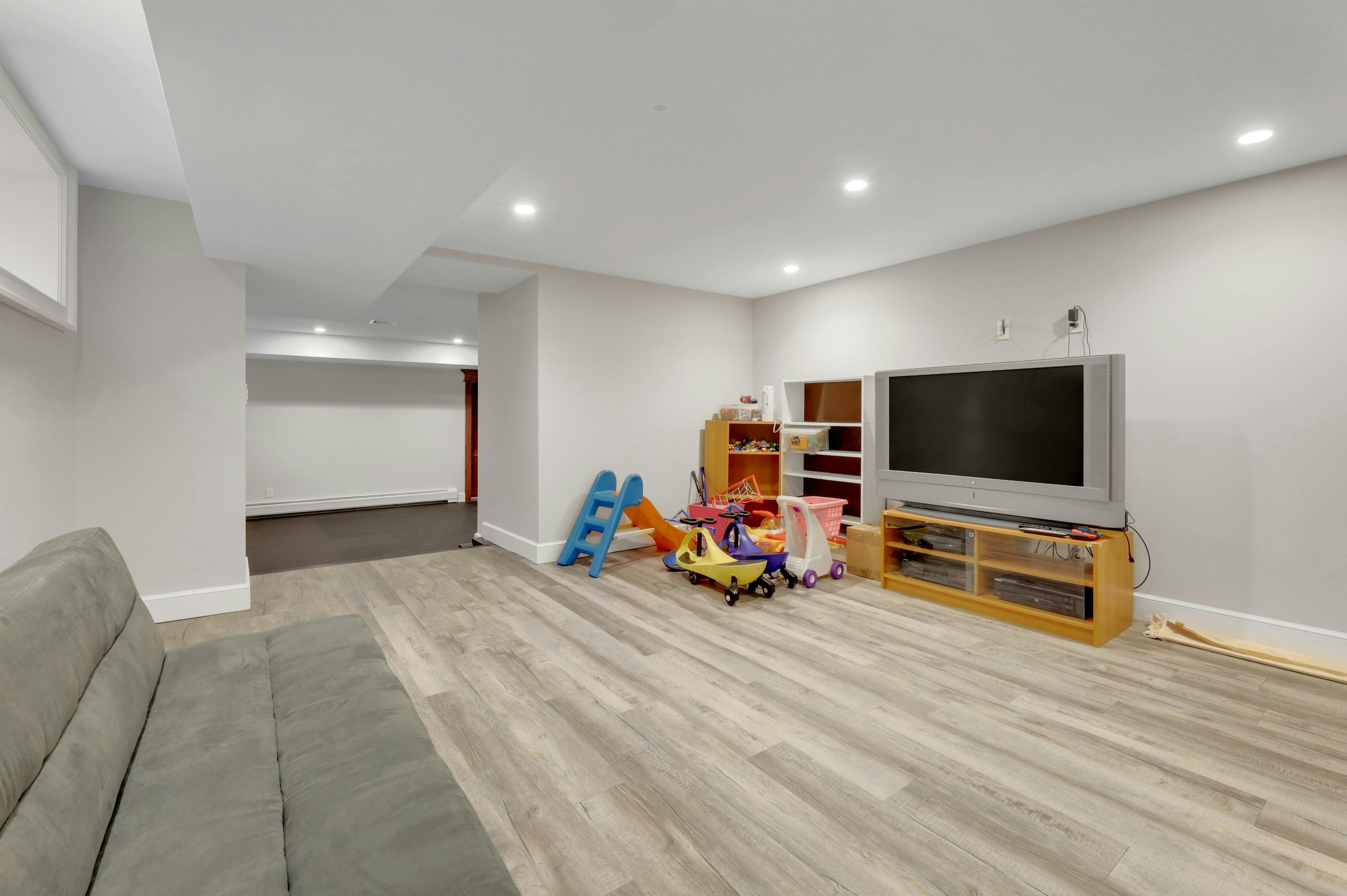 292 Maple Street