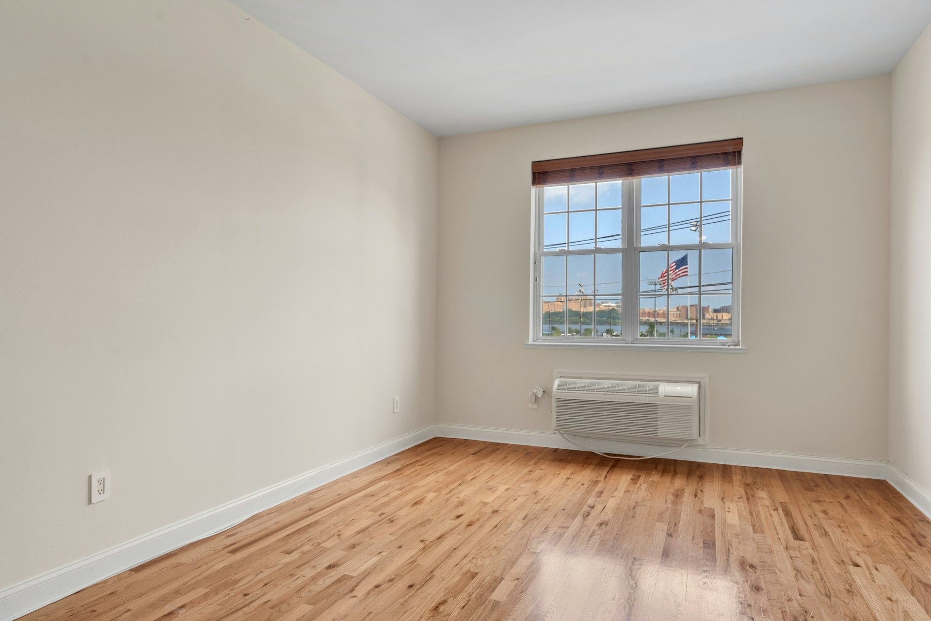 1100 River Road Unit# 201