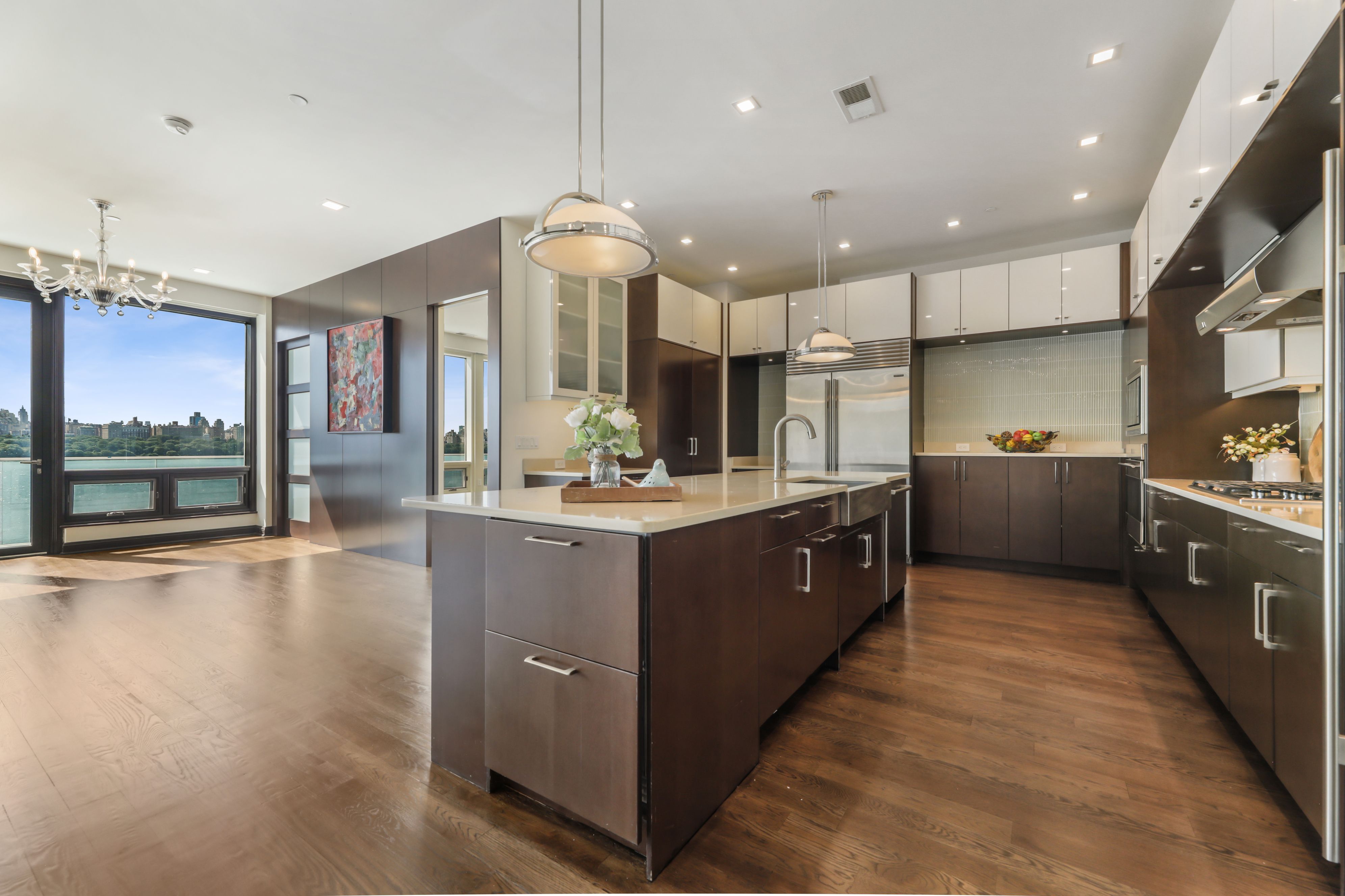 9 Somerset Lane #PH606-607 