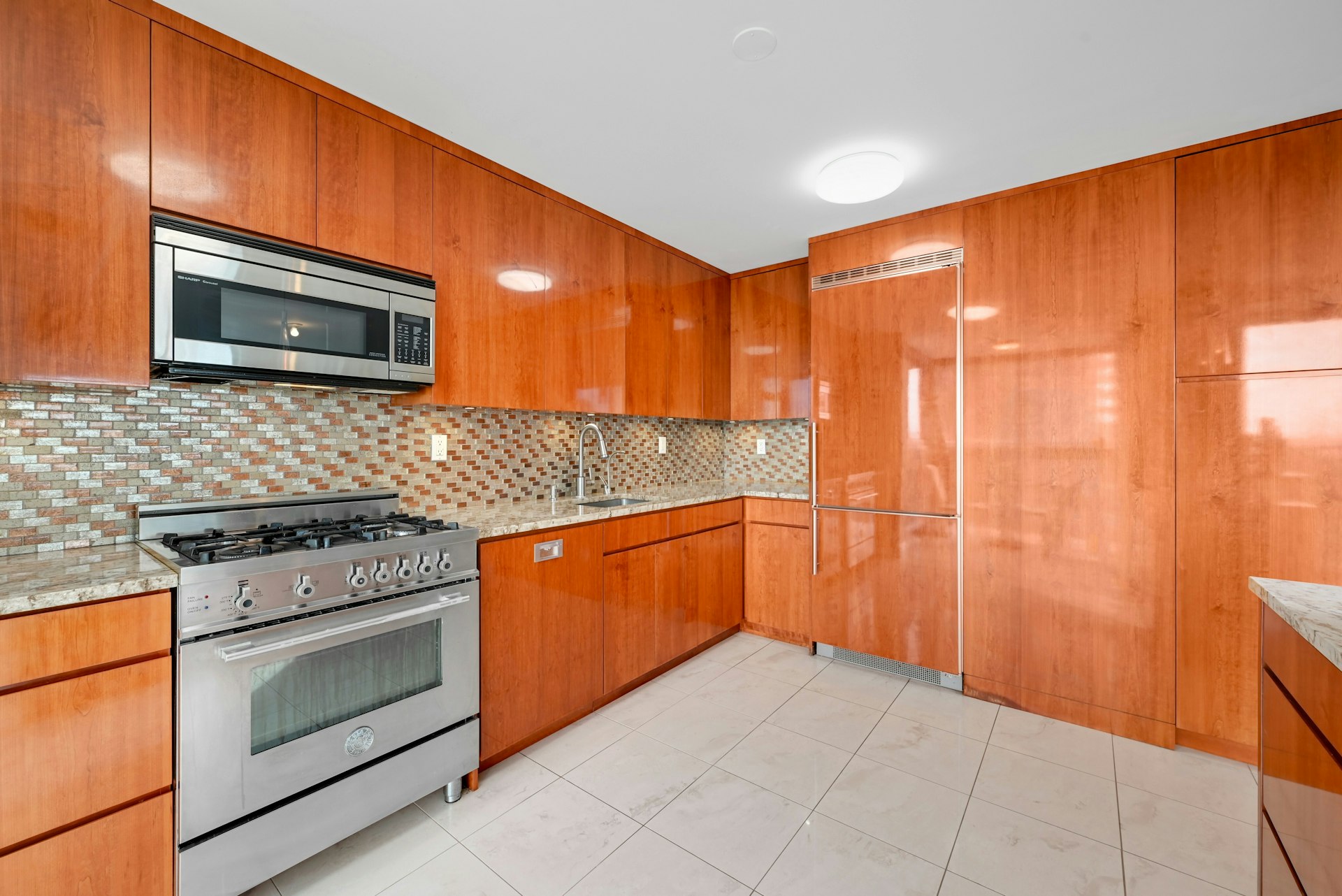 1530 Palisade Avenue 1L