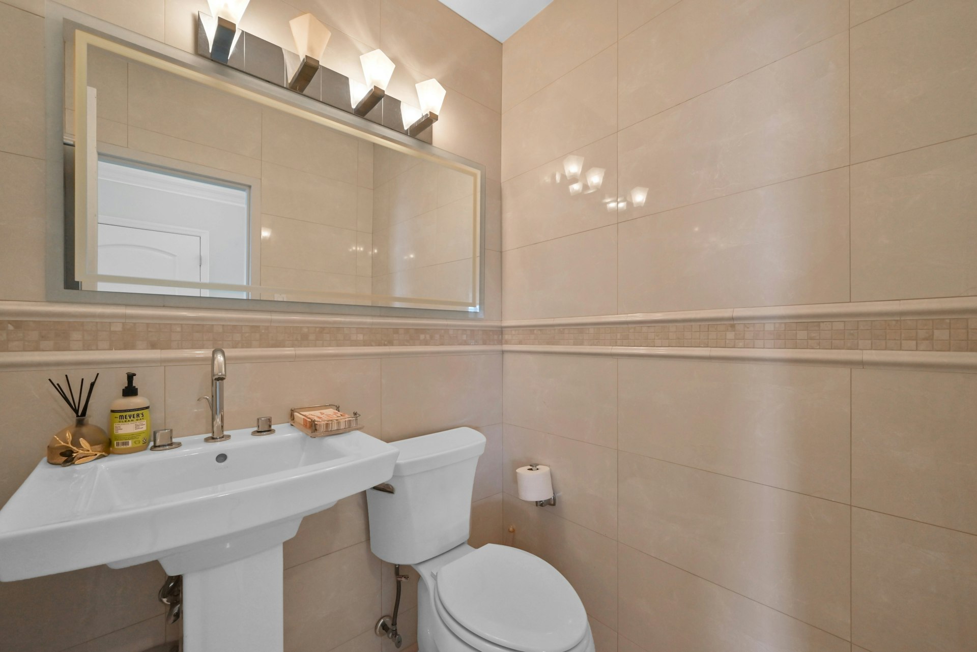 1530 Palisade Avenue 1L