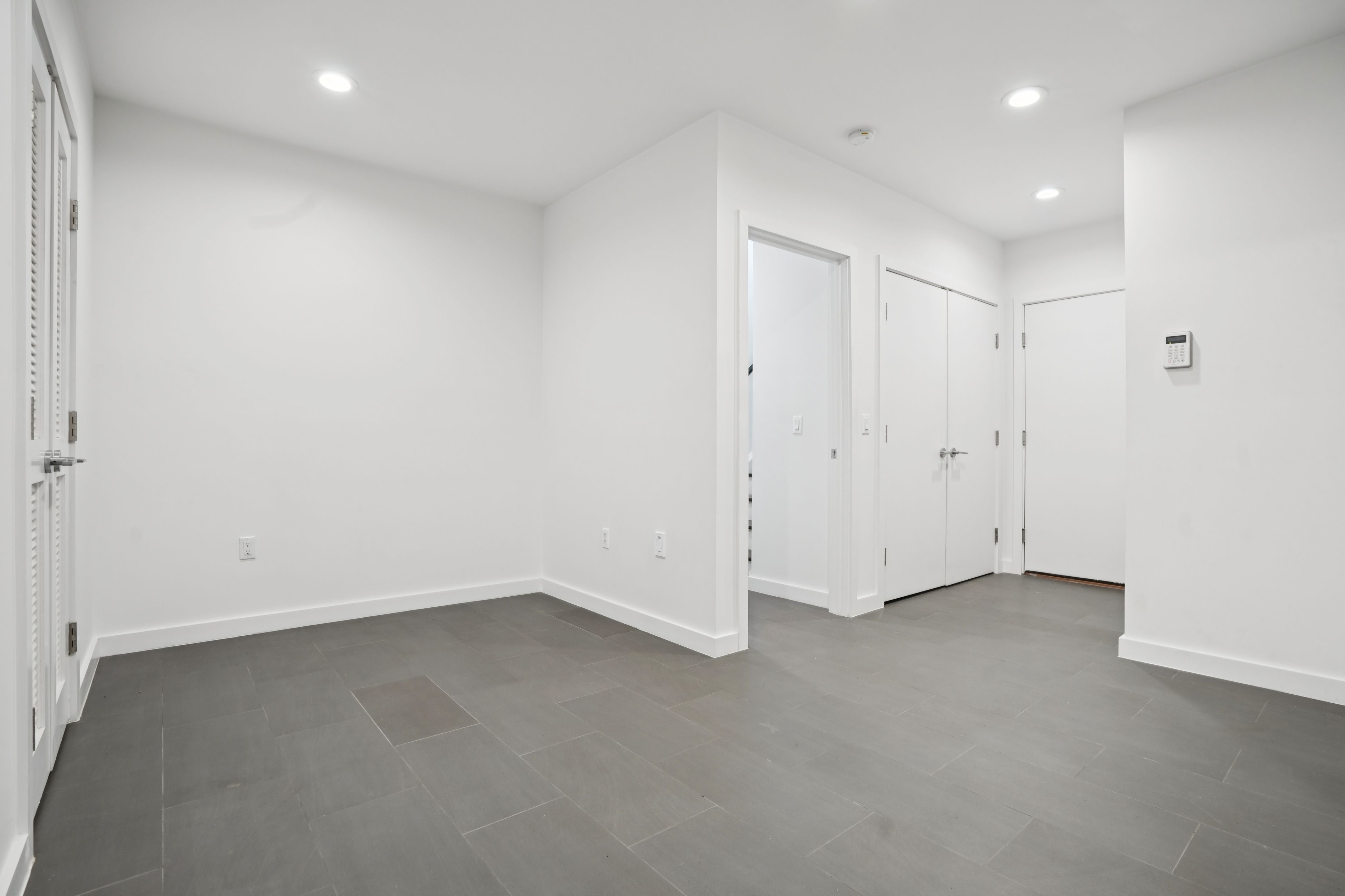 714 Undercliff Avenue Unit# 714